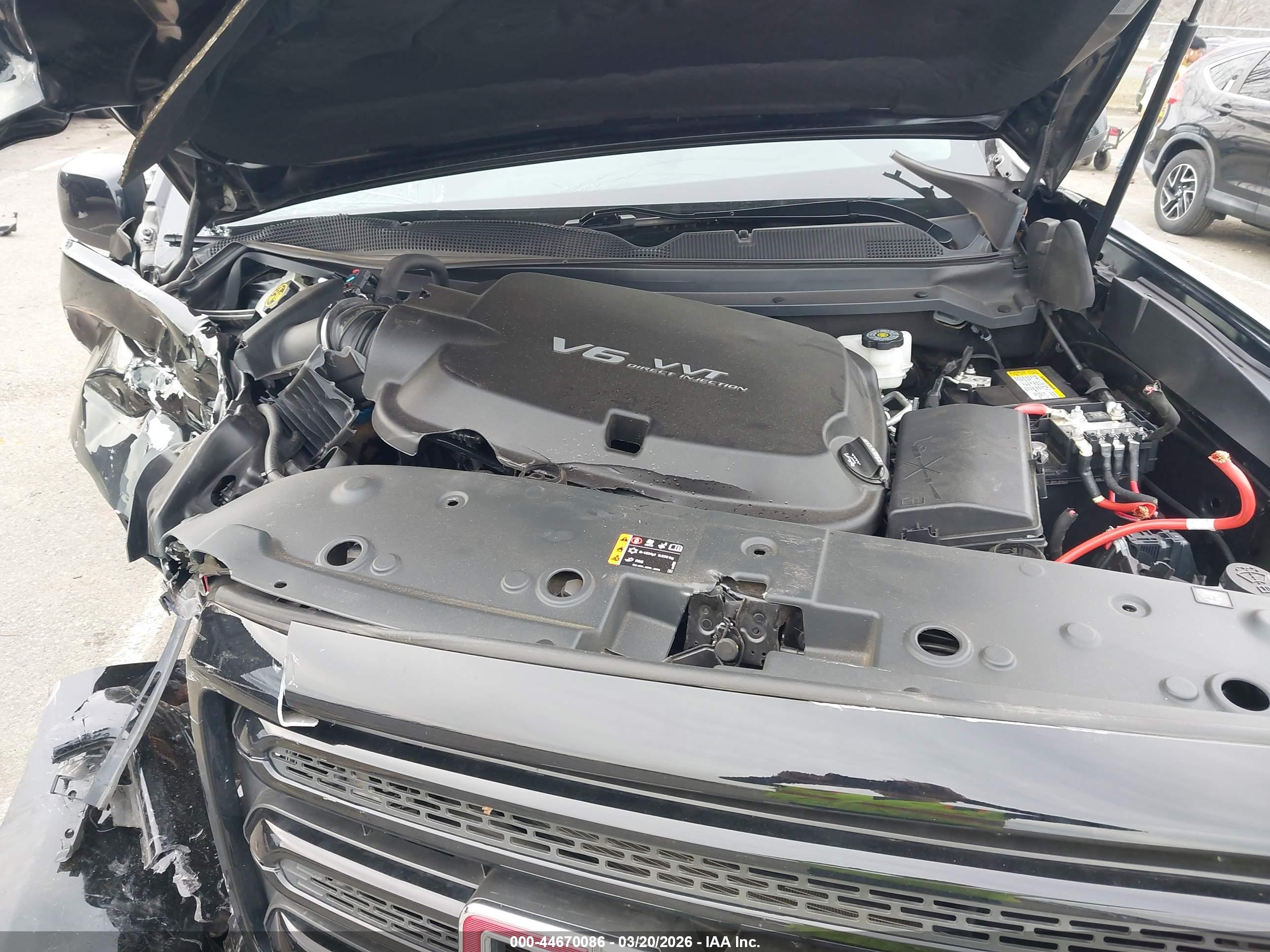 GMC CANYON image 10