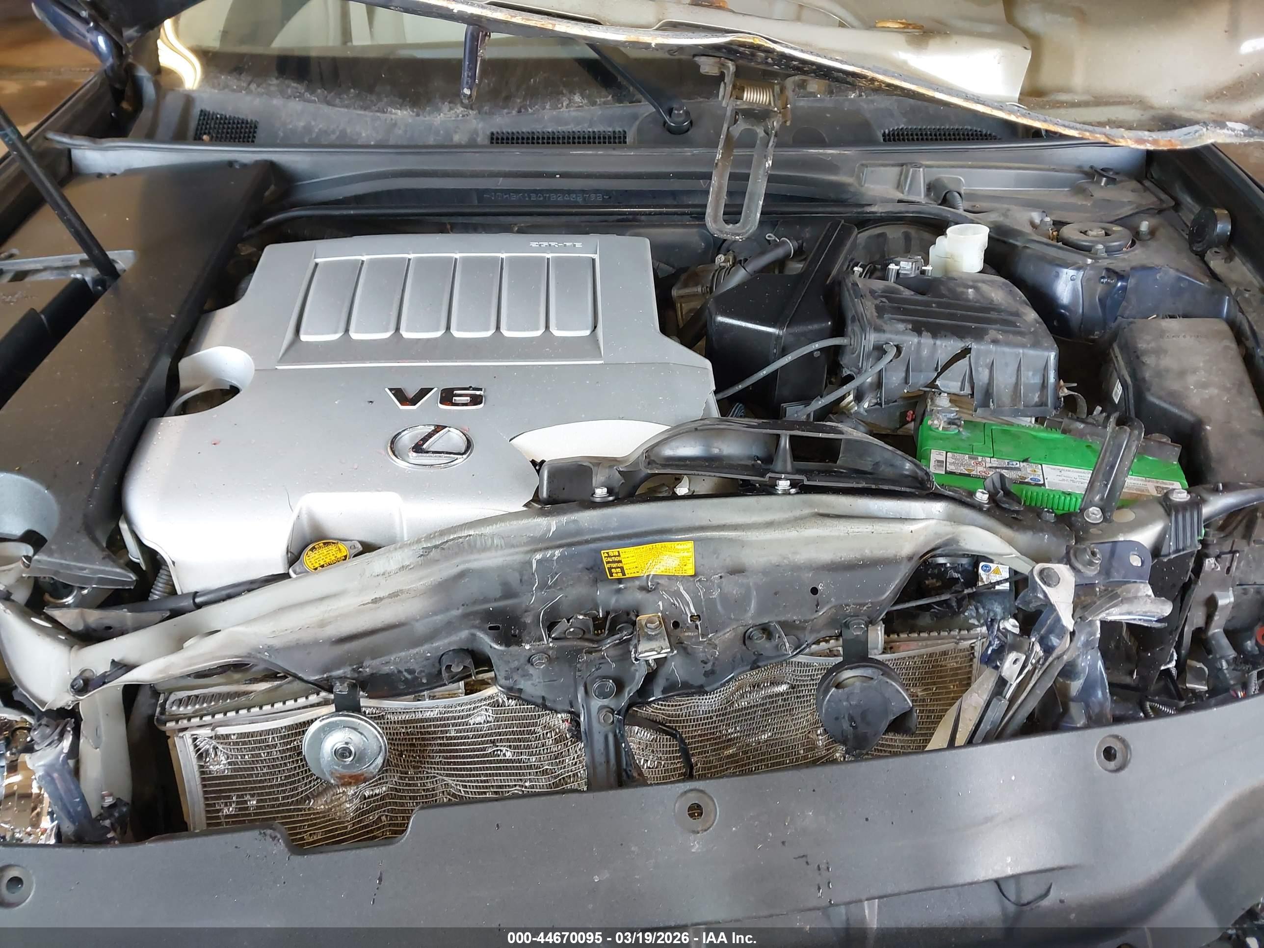LEXUS ES image 10