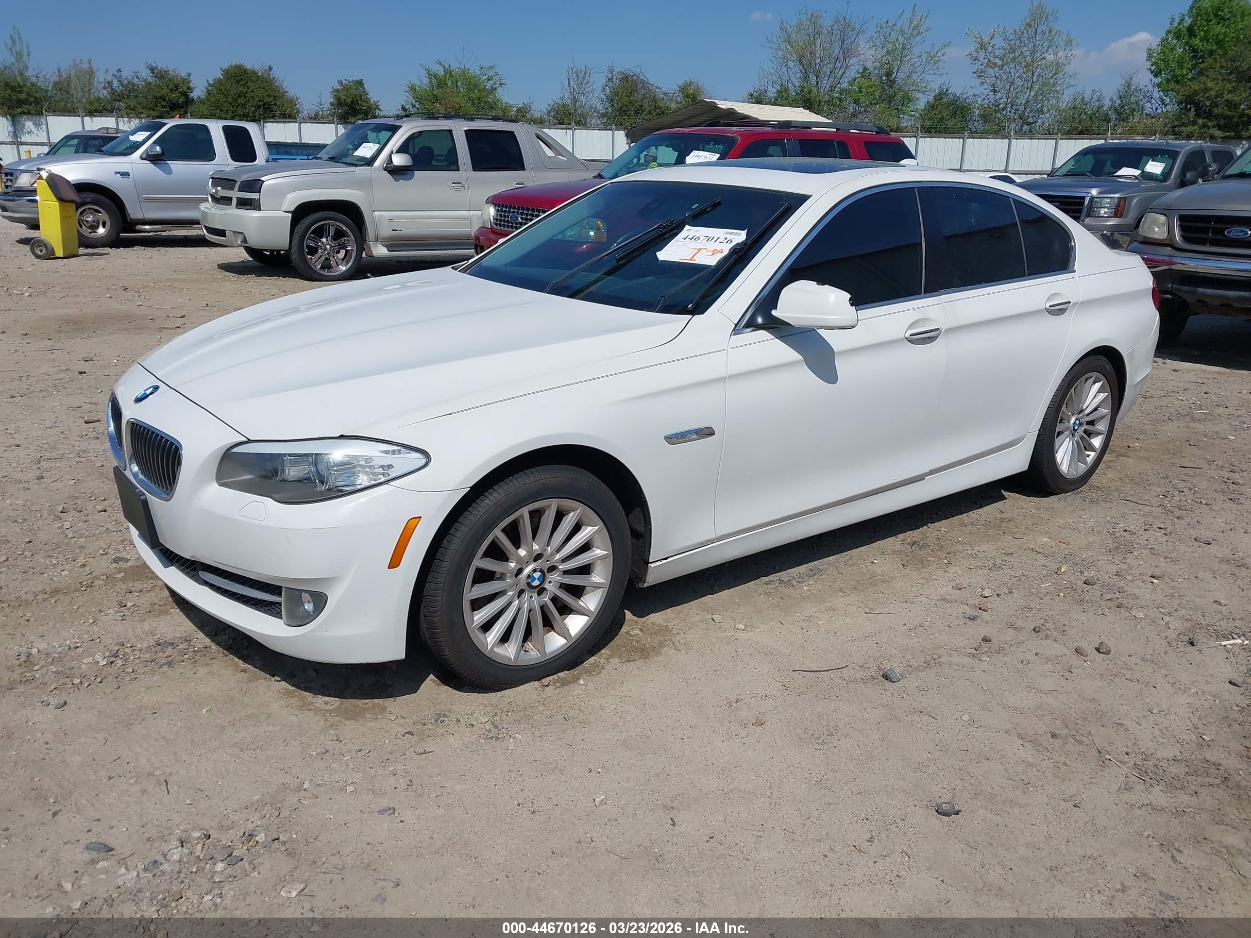 BMW 535I image 2