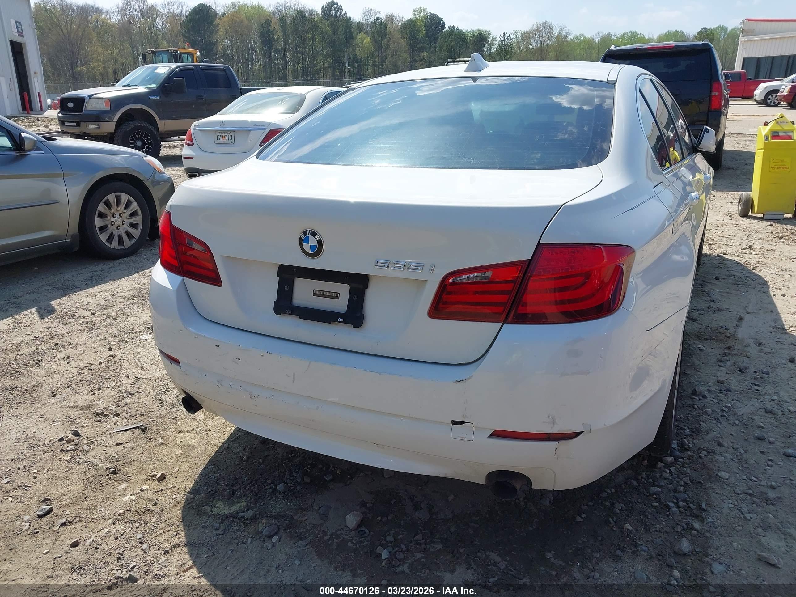 BMW 535I image 6
