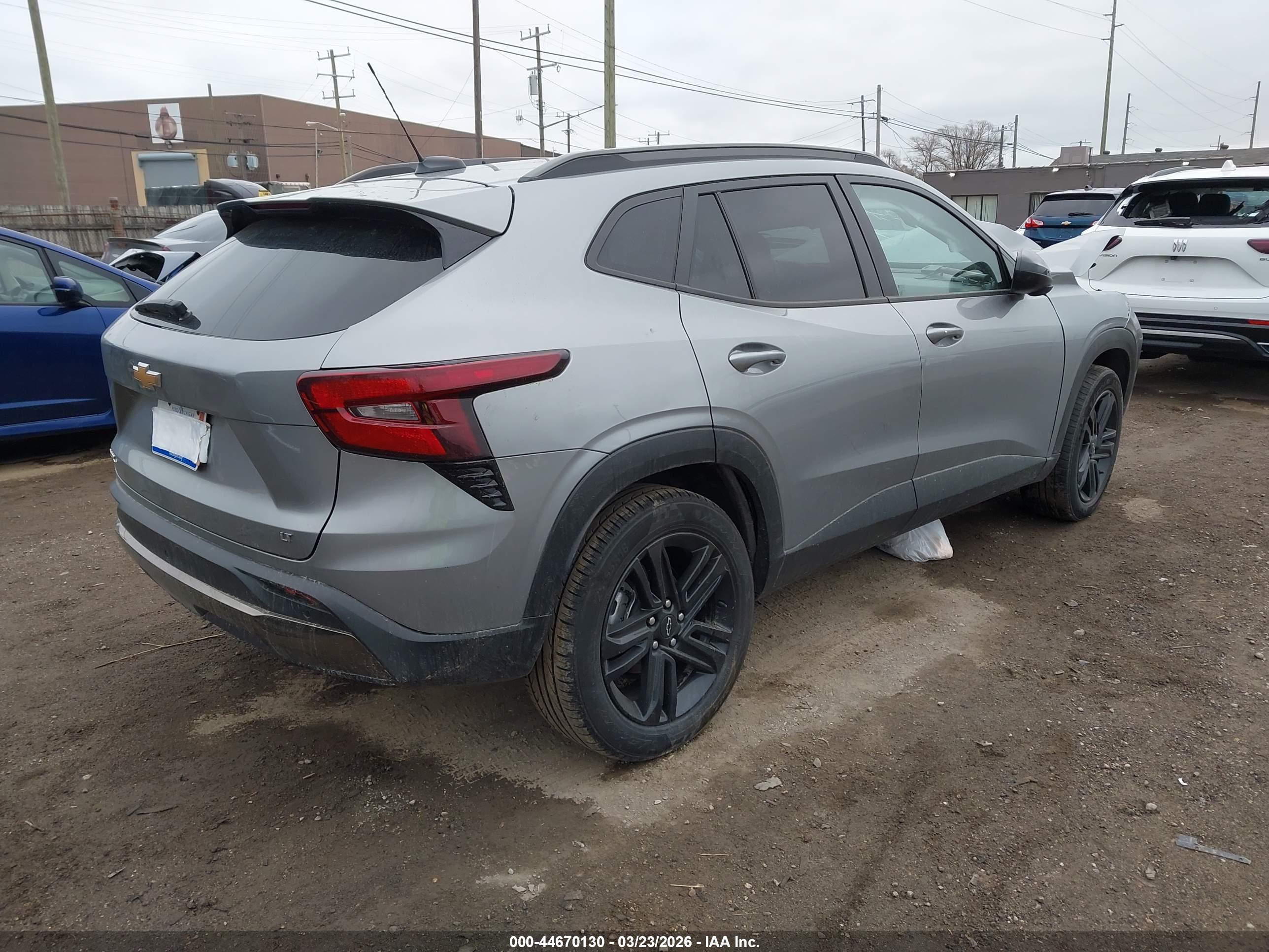 CHEVROLET TRAX image 4