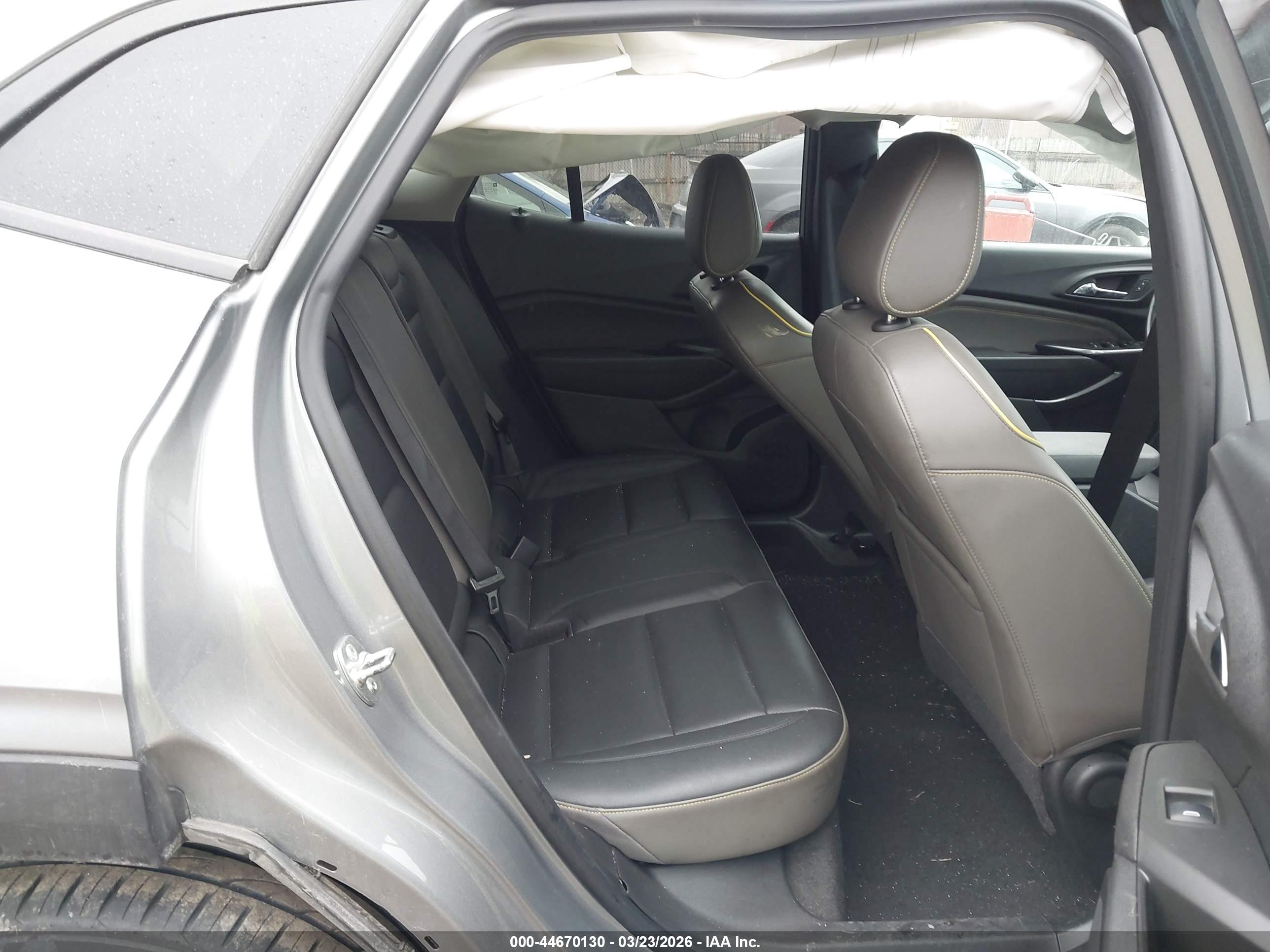 CHEVROLET TRAX image 8