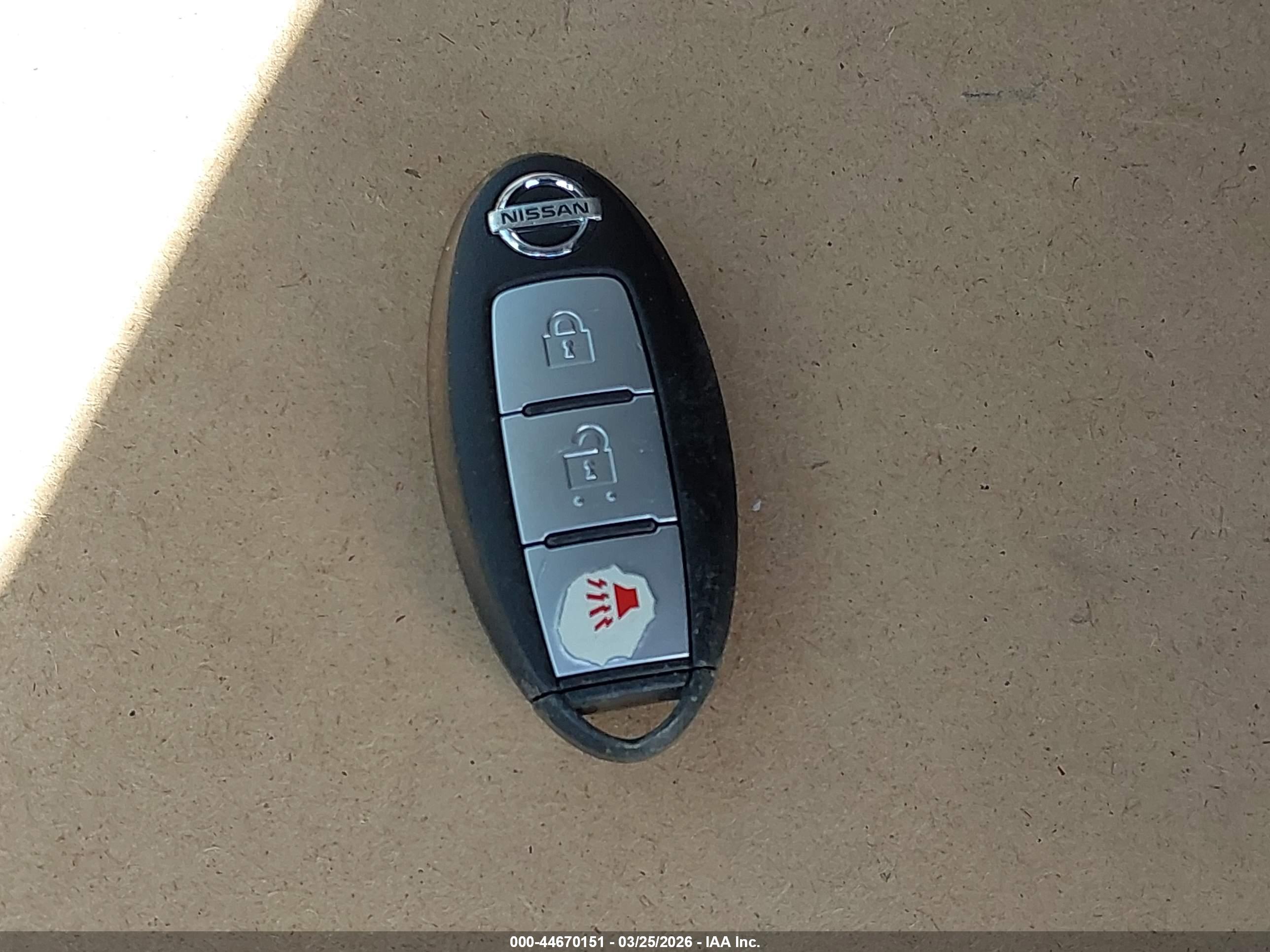NISSAN ROGUE image 11