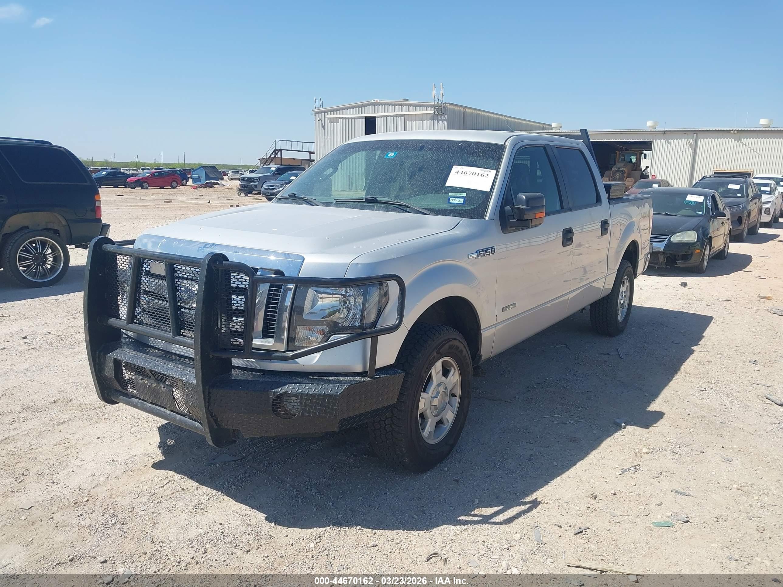 FORD F-150 image 2