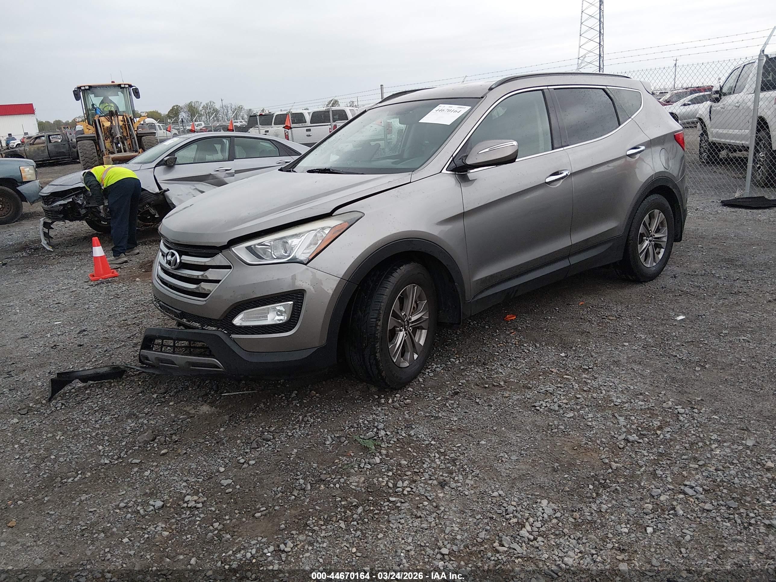 HYUNDAI SANTA image 2