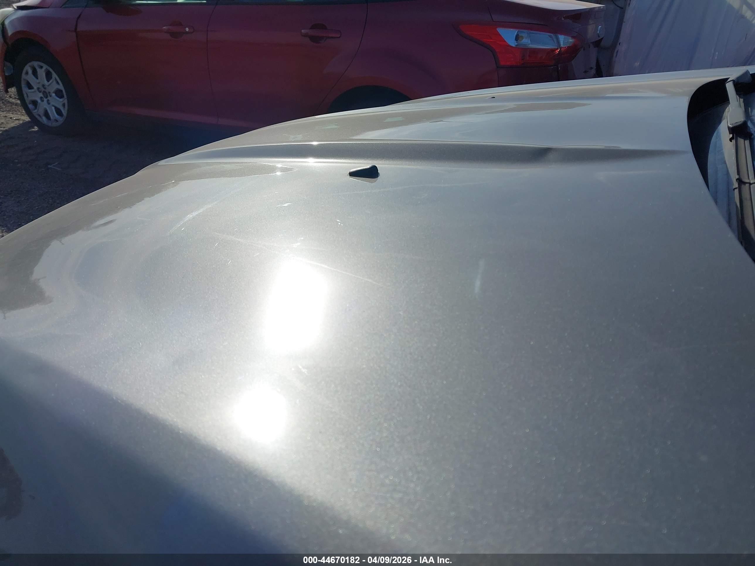 FORD ESCAPE image 6