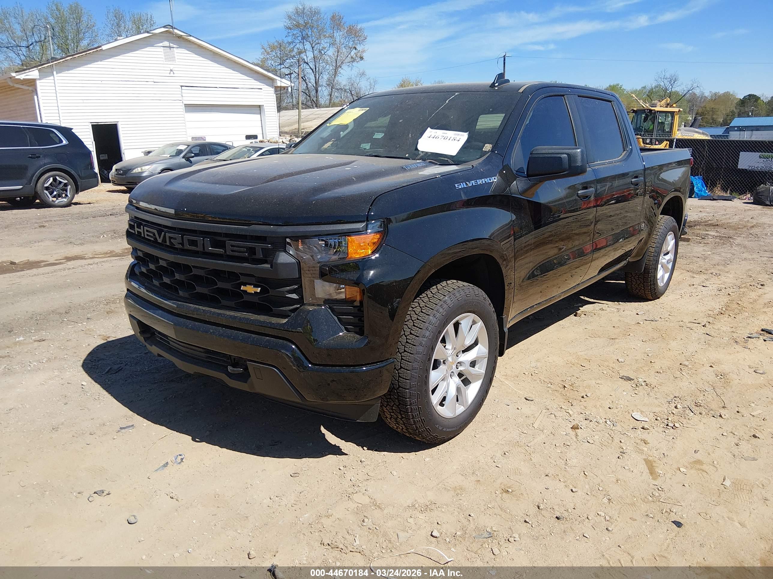 CHEVROLET SILVERADO image 2