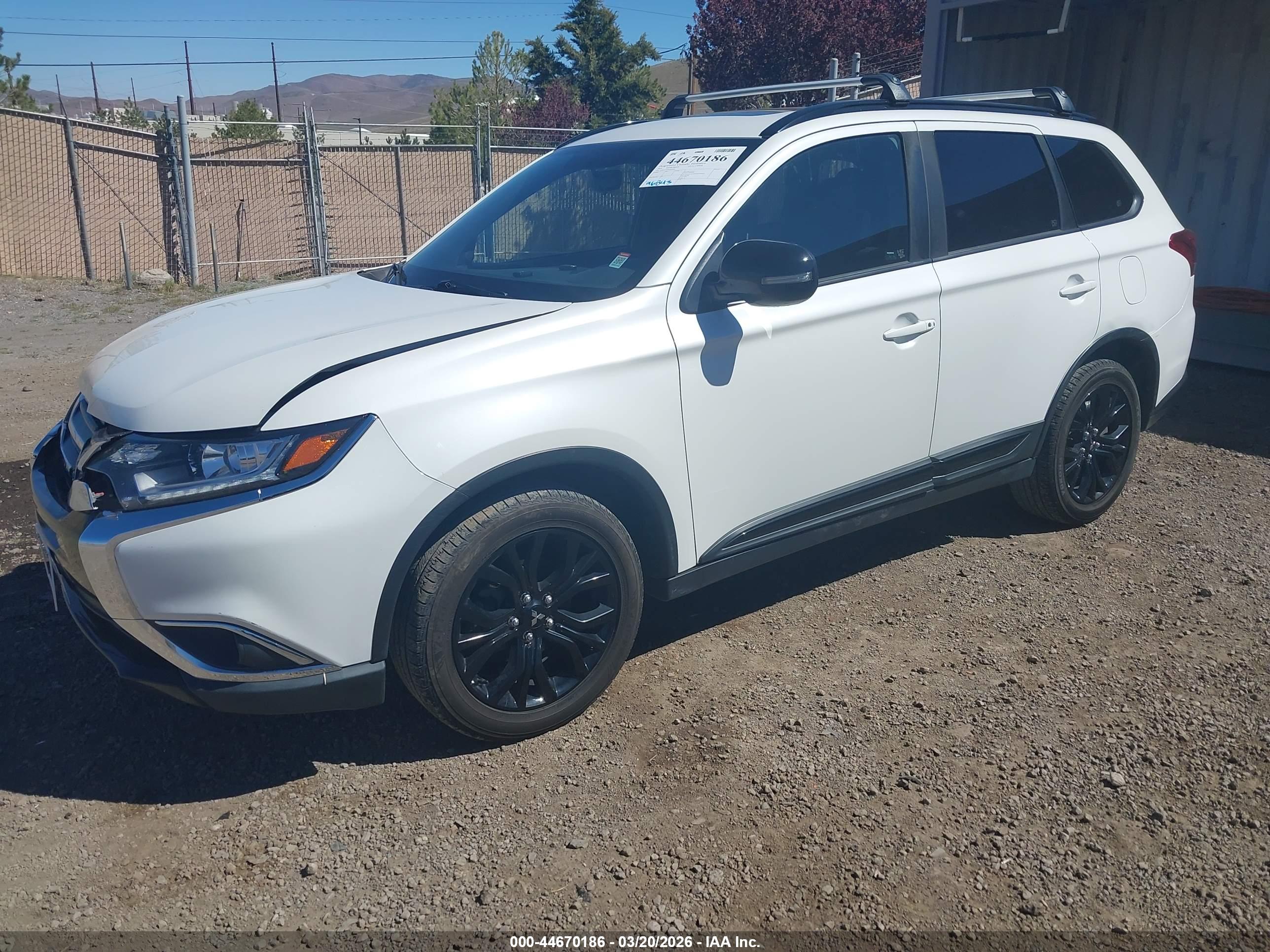 MITSUBISHI OUTLANDER image 2