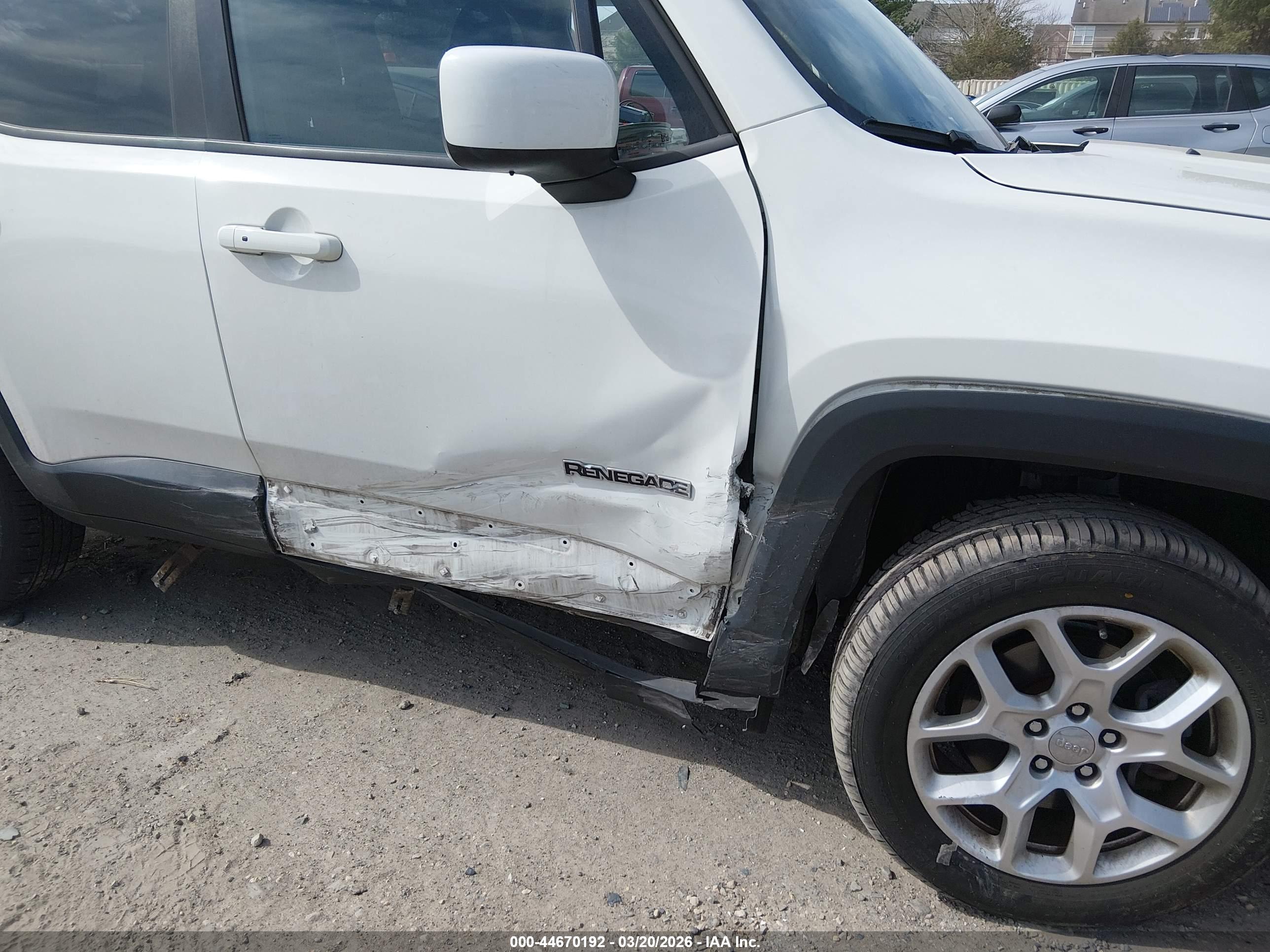 JEEP RENEGADE image 6
