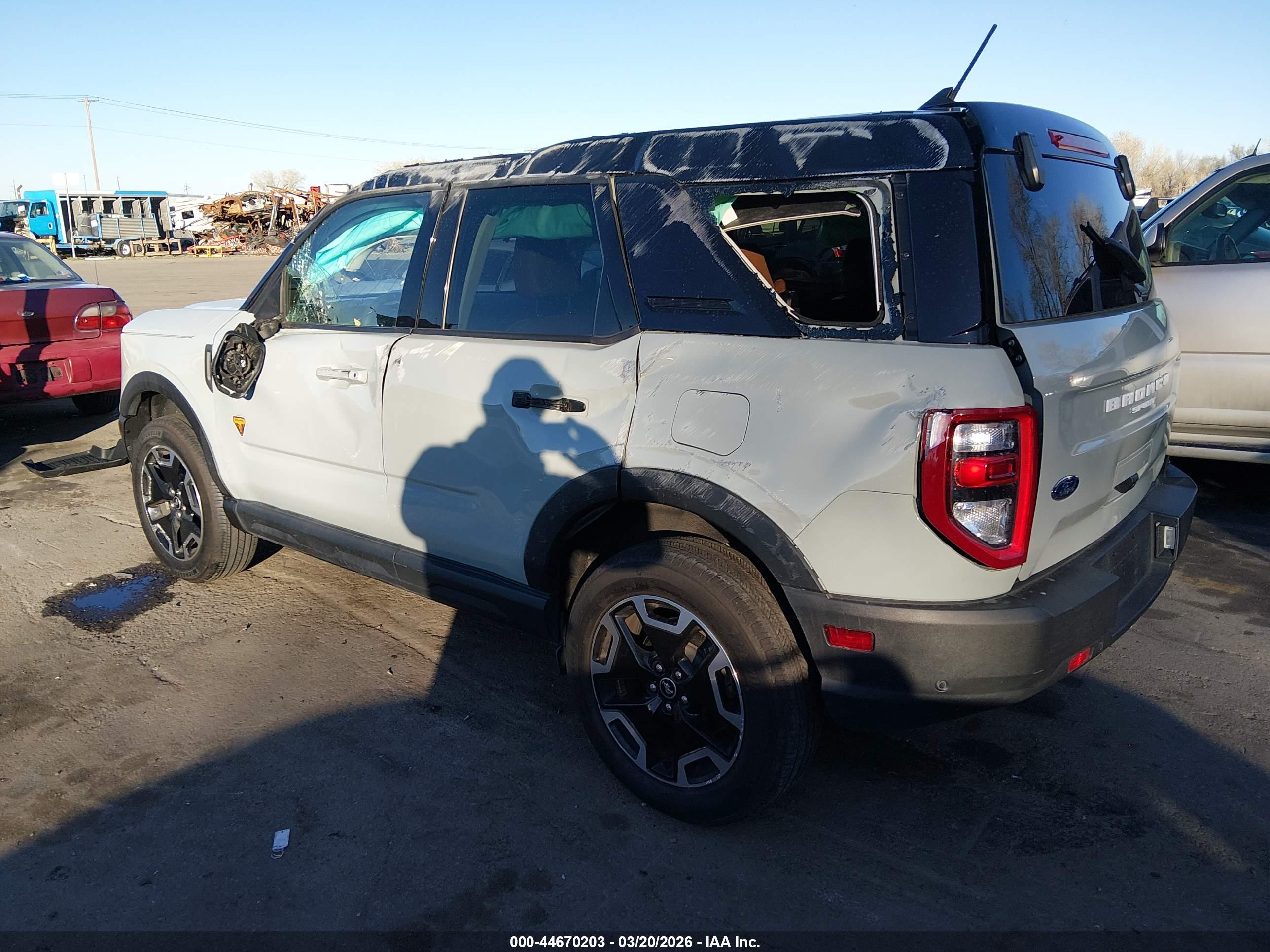 FORD BRONCO image 3