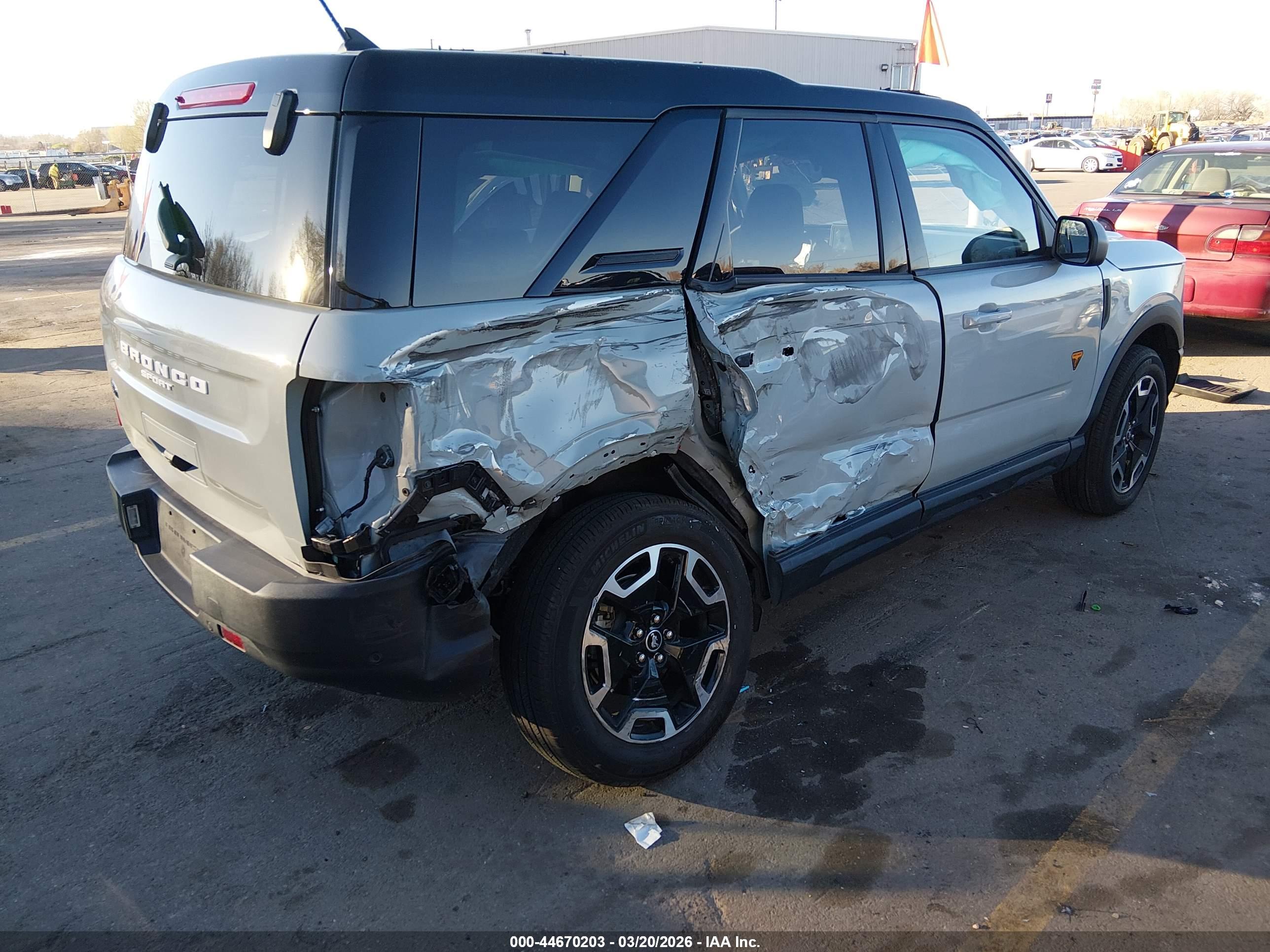 FORD BRONCO image 4