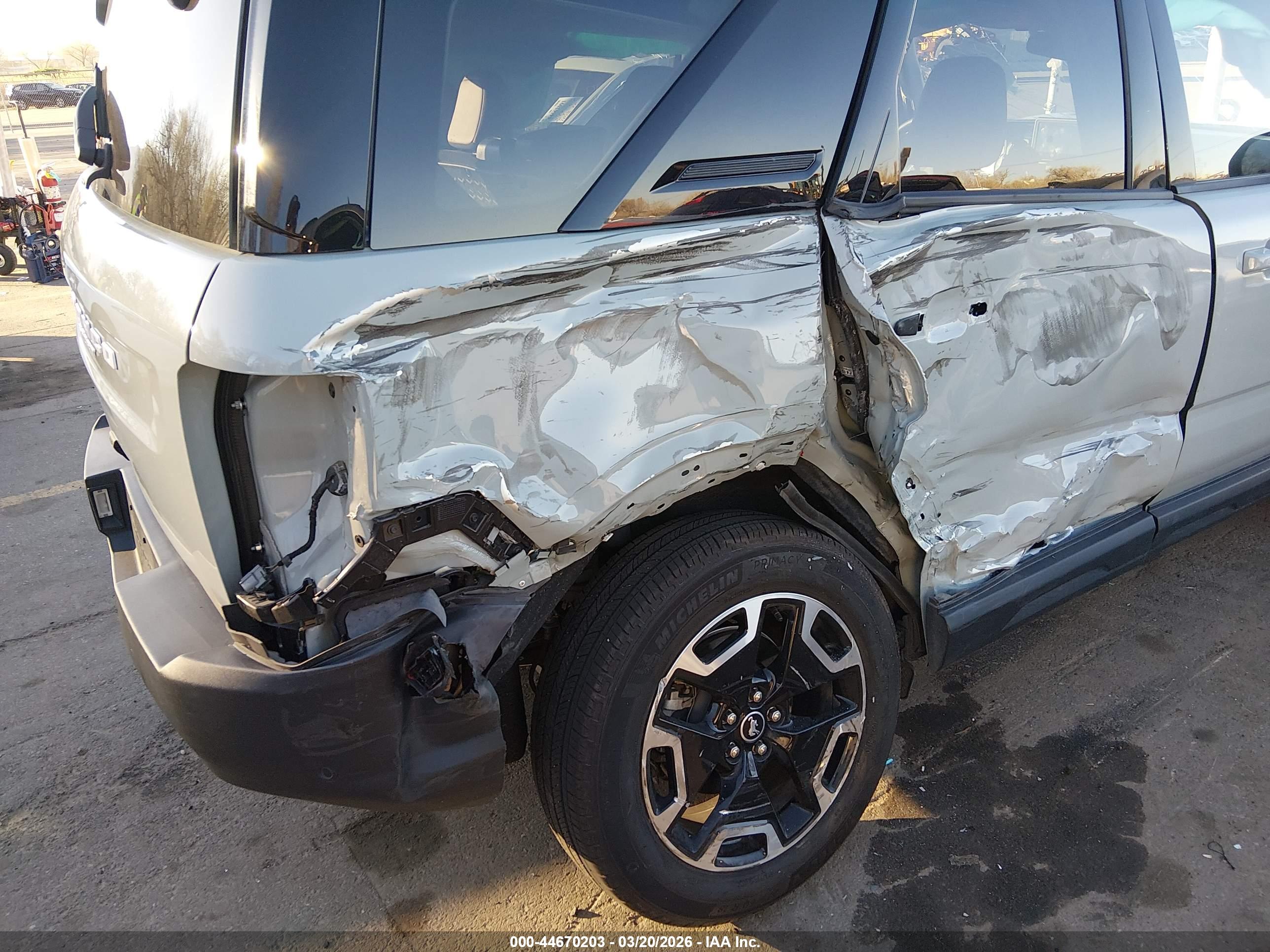 FORD BRONCO image 6