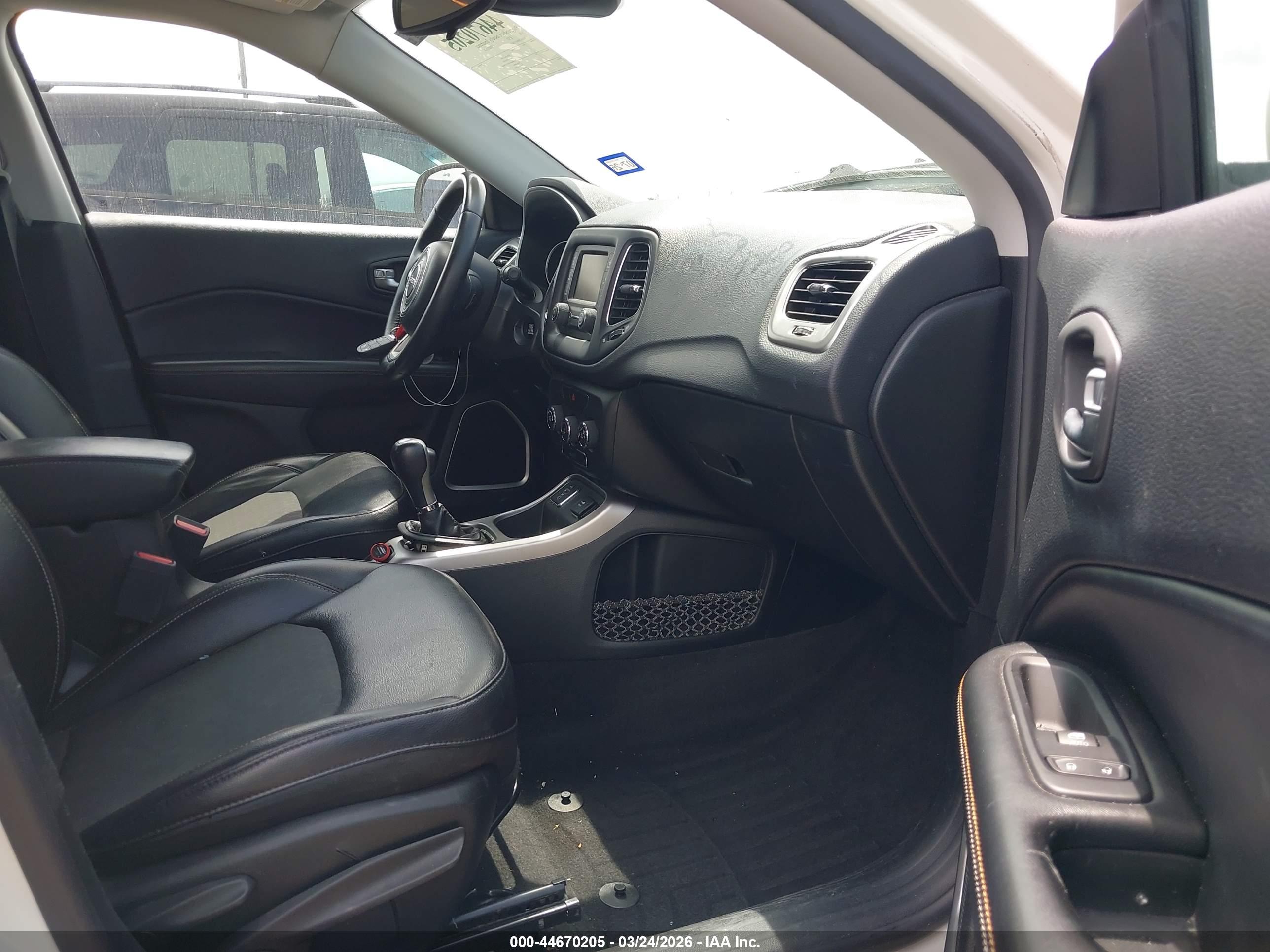 JEEP COMPASS image 5