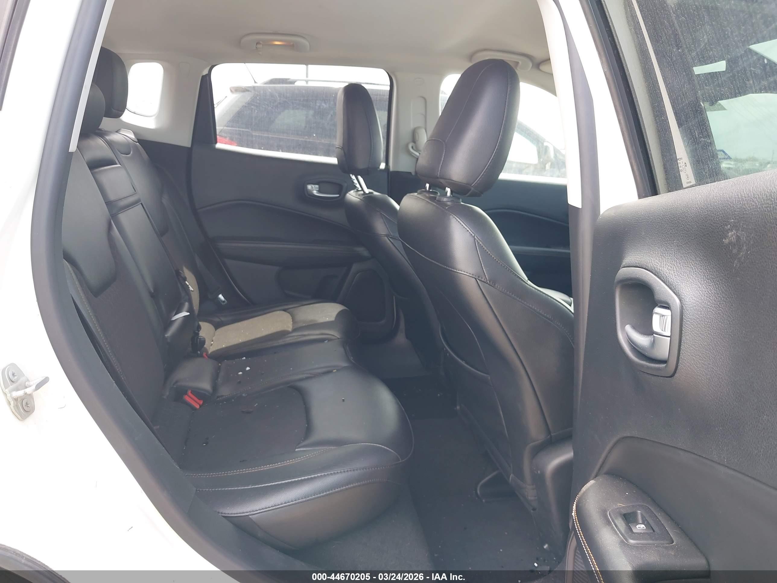 JEEP COMPASS image 8