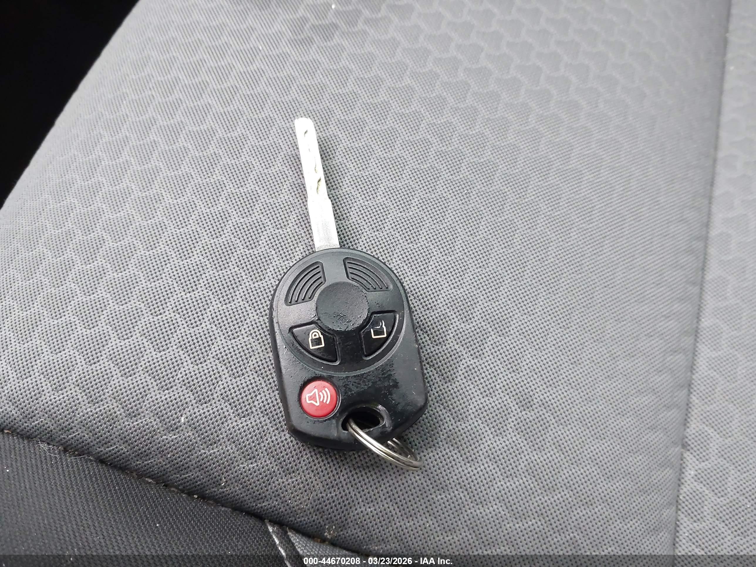 FORD ESCAPE image 11