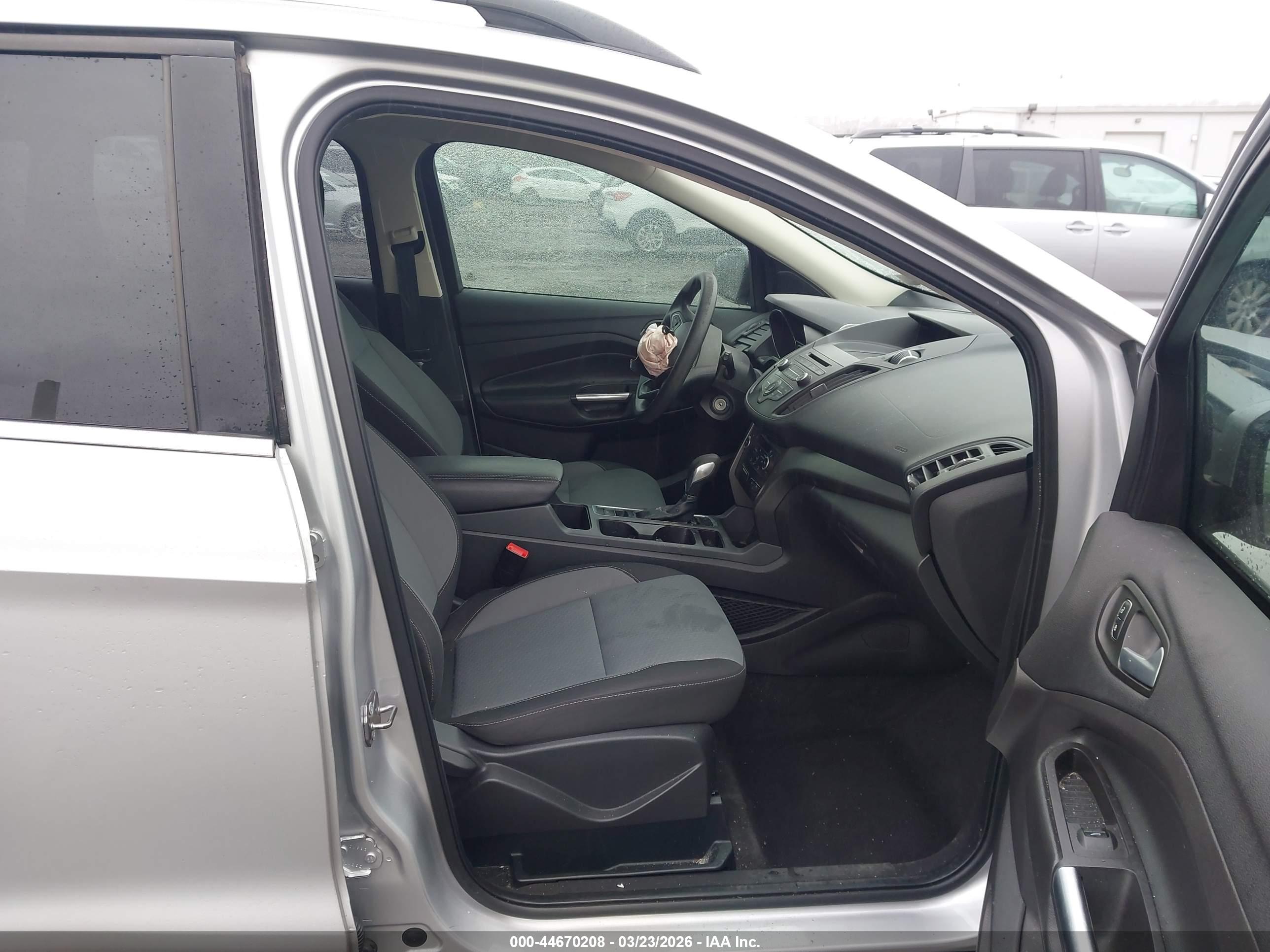 FORD ESCAPE image 5