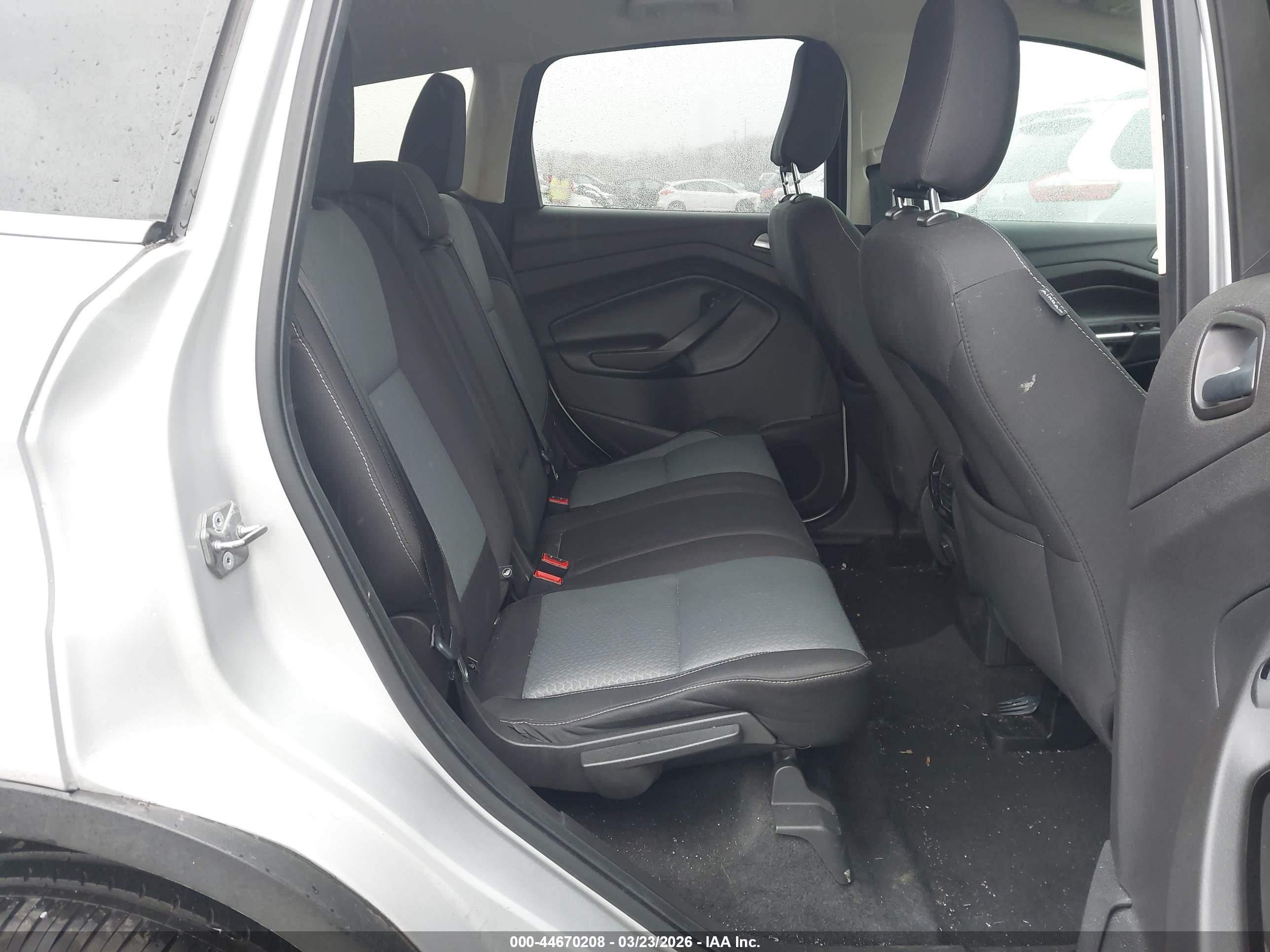 FORD ESCAPE image 8