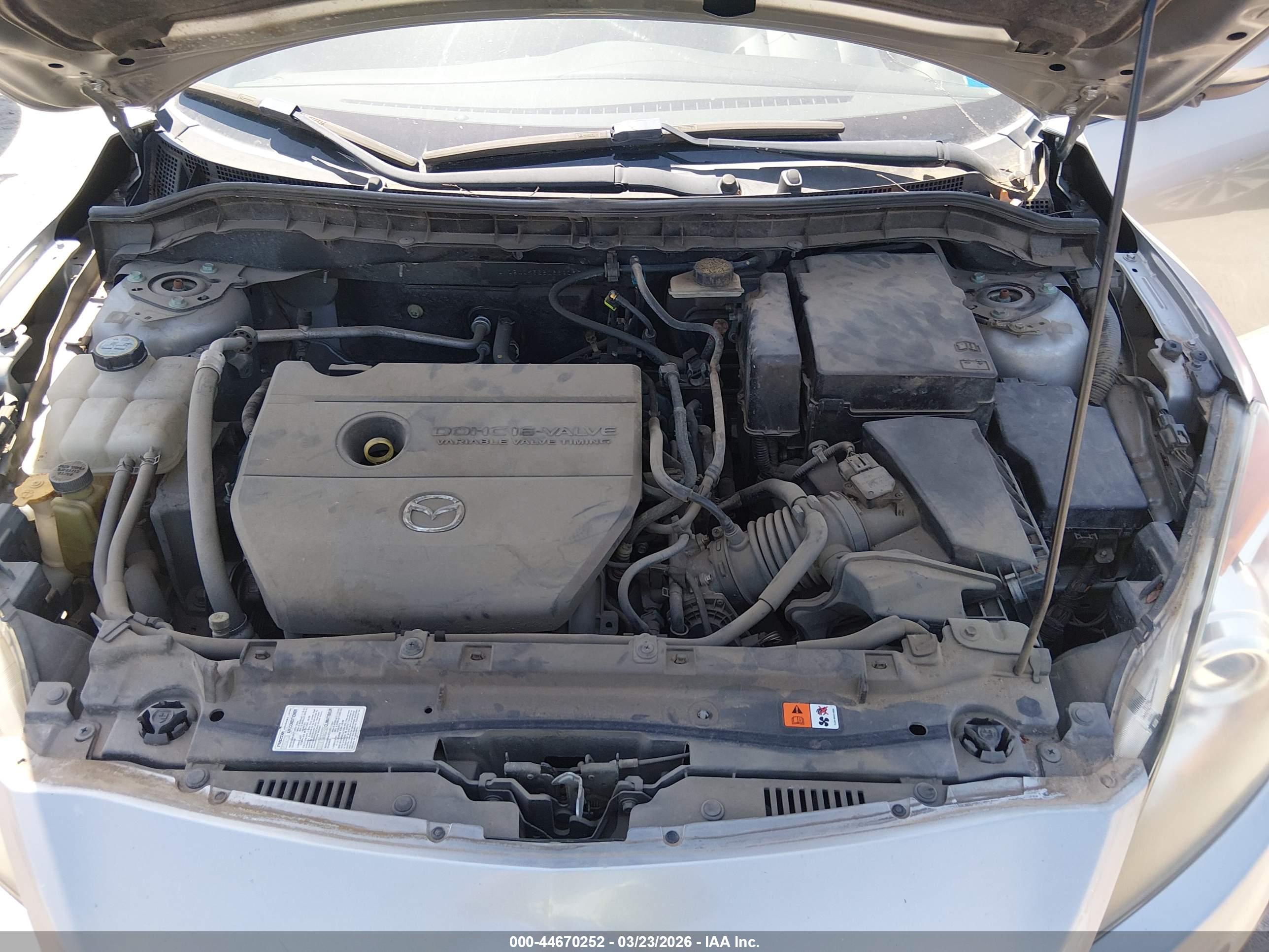 MAZDA MAZDA3 image 10
