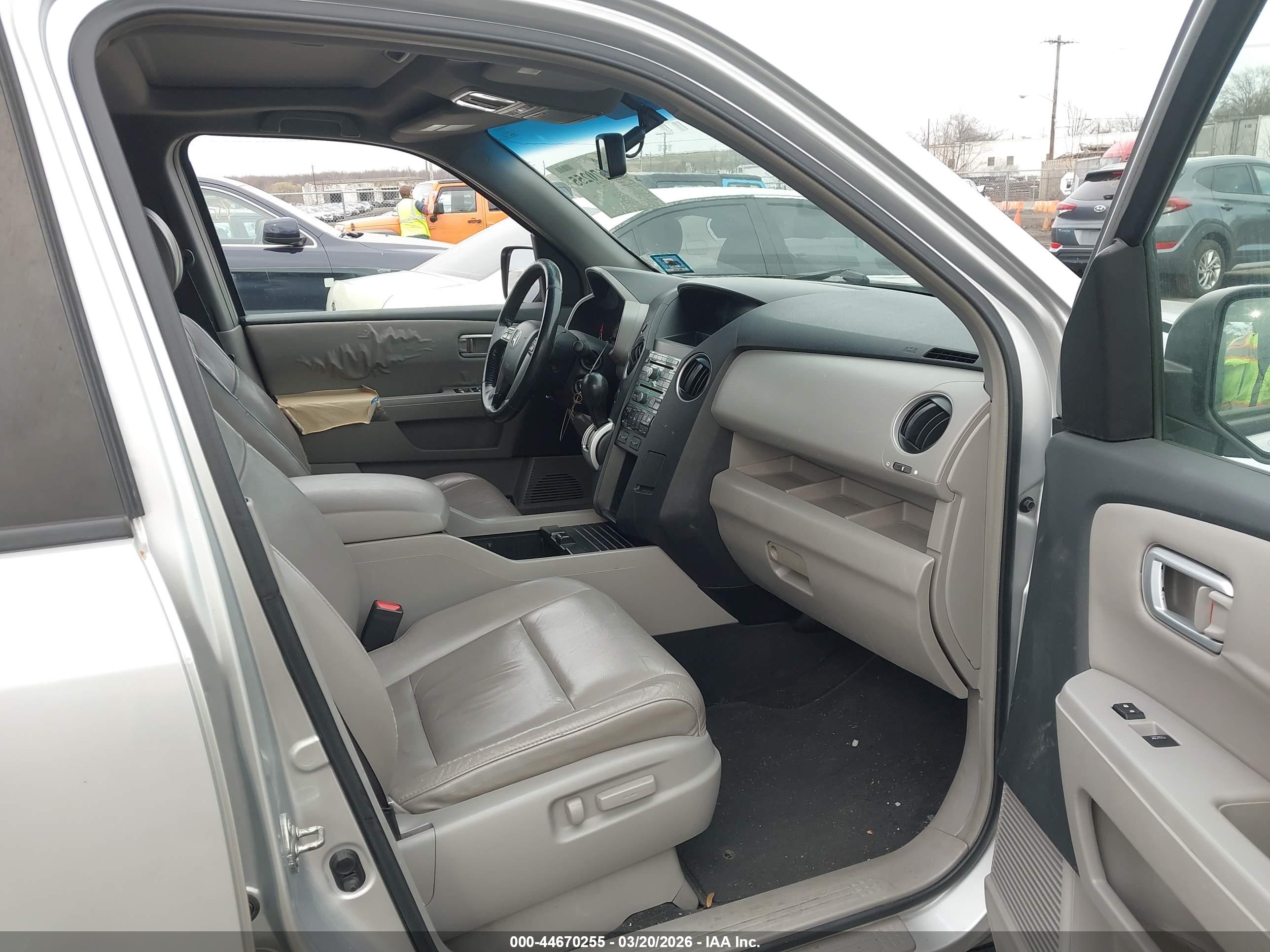 HONDA PILOT image 5