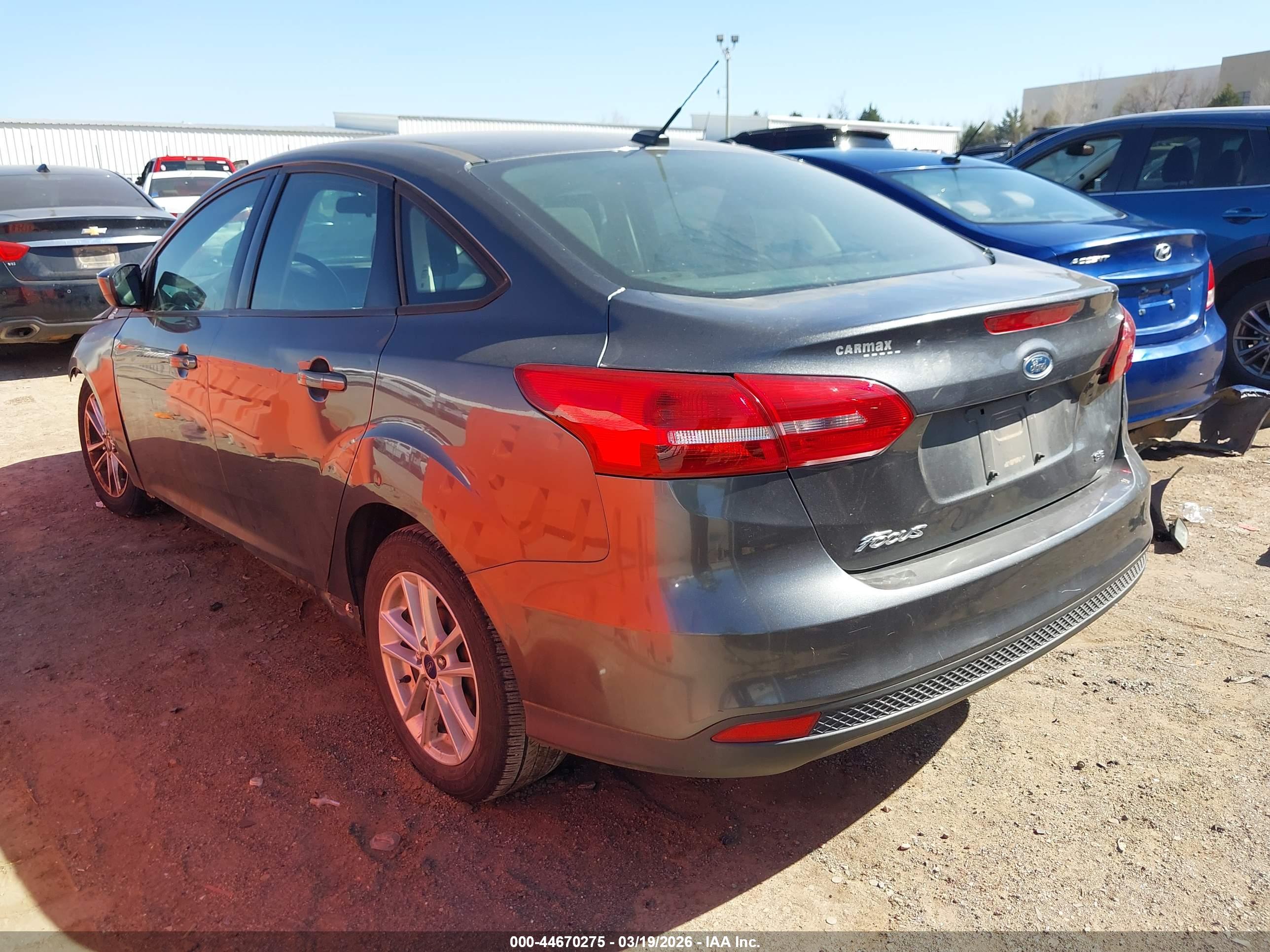 FORD FOCUS image 3