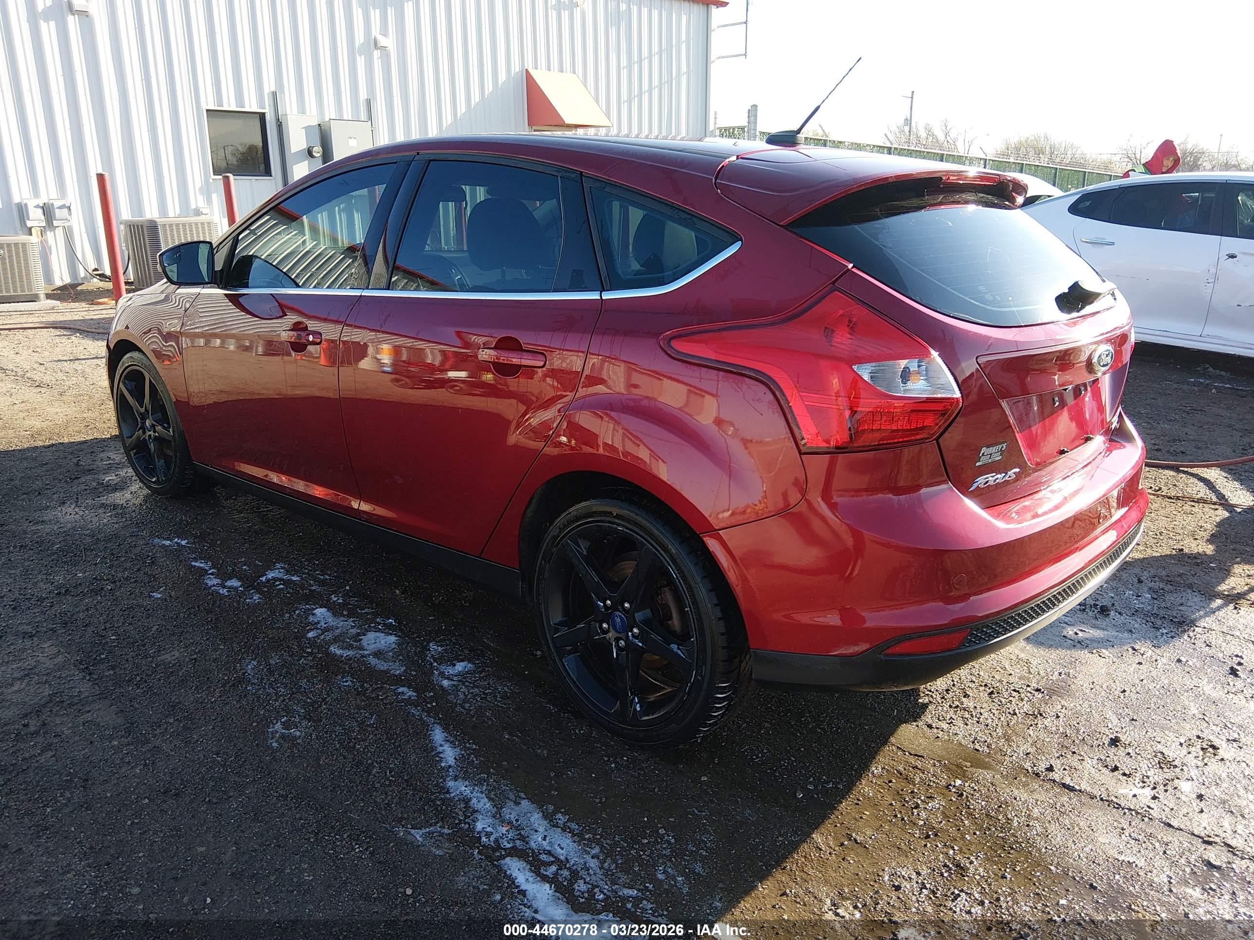 FORD FOCUS image 3