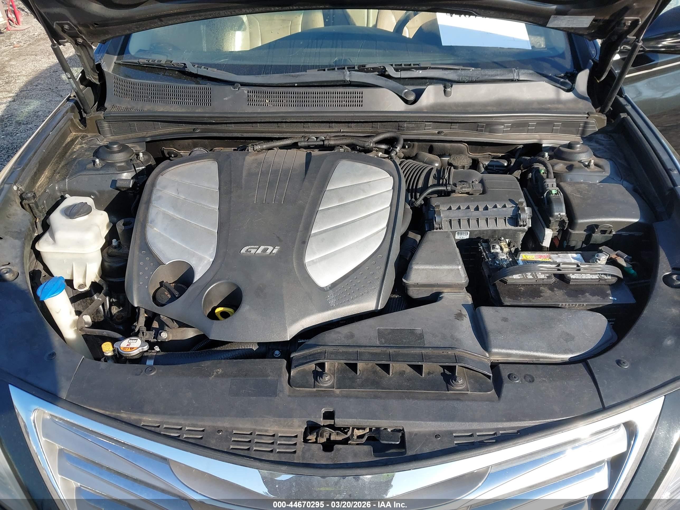 HYUNDAI AZERA image 10