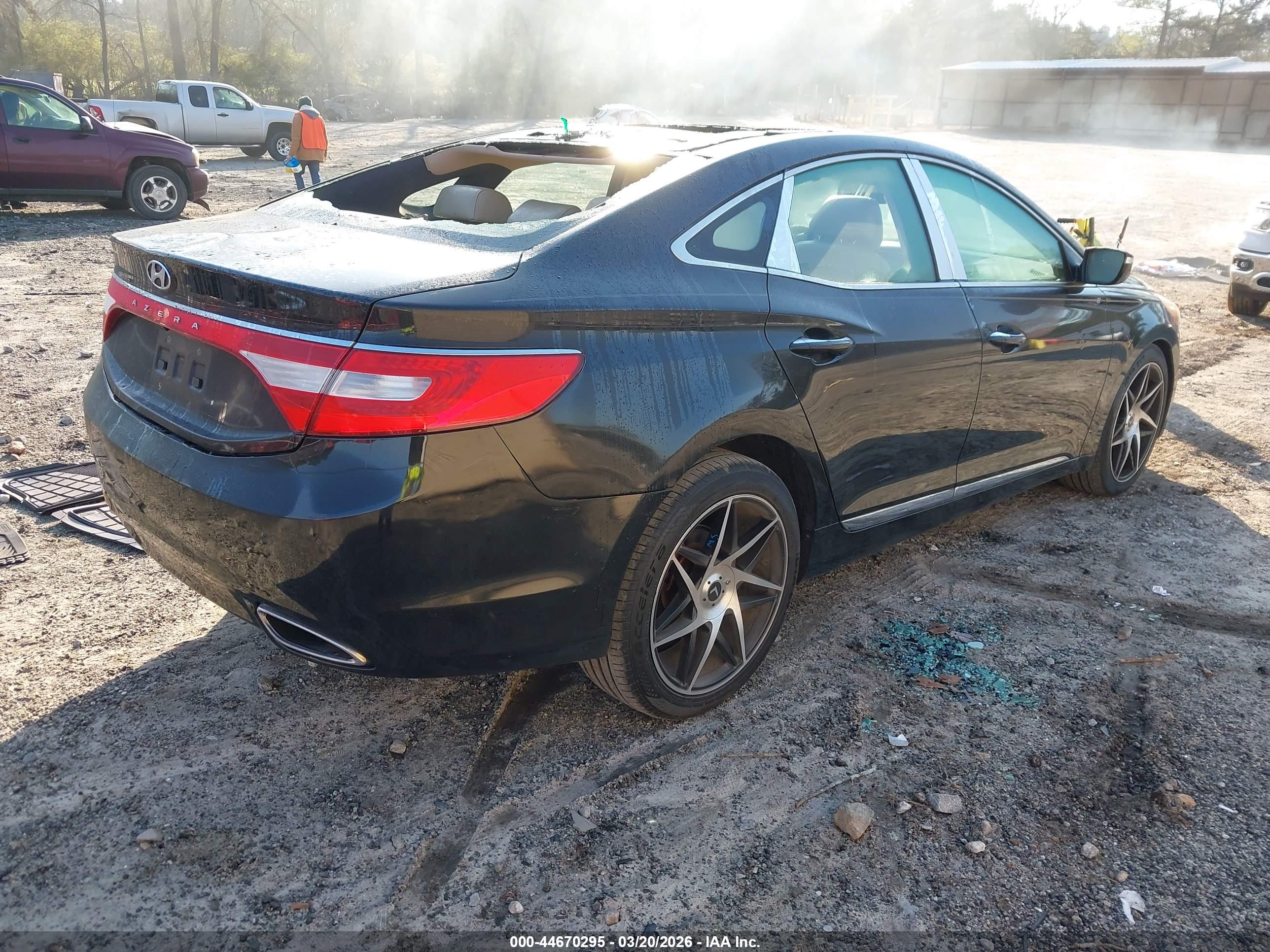 HYUNDAI AZERA image 4