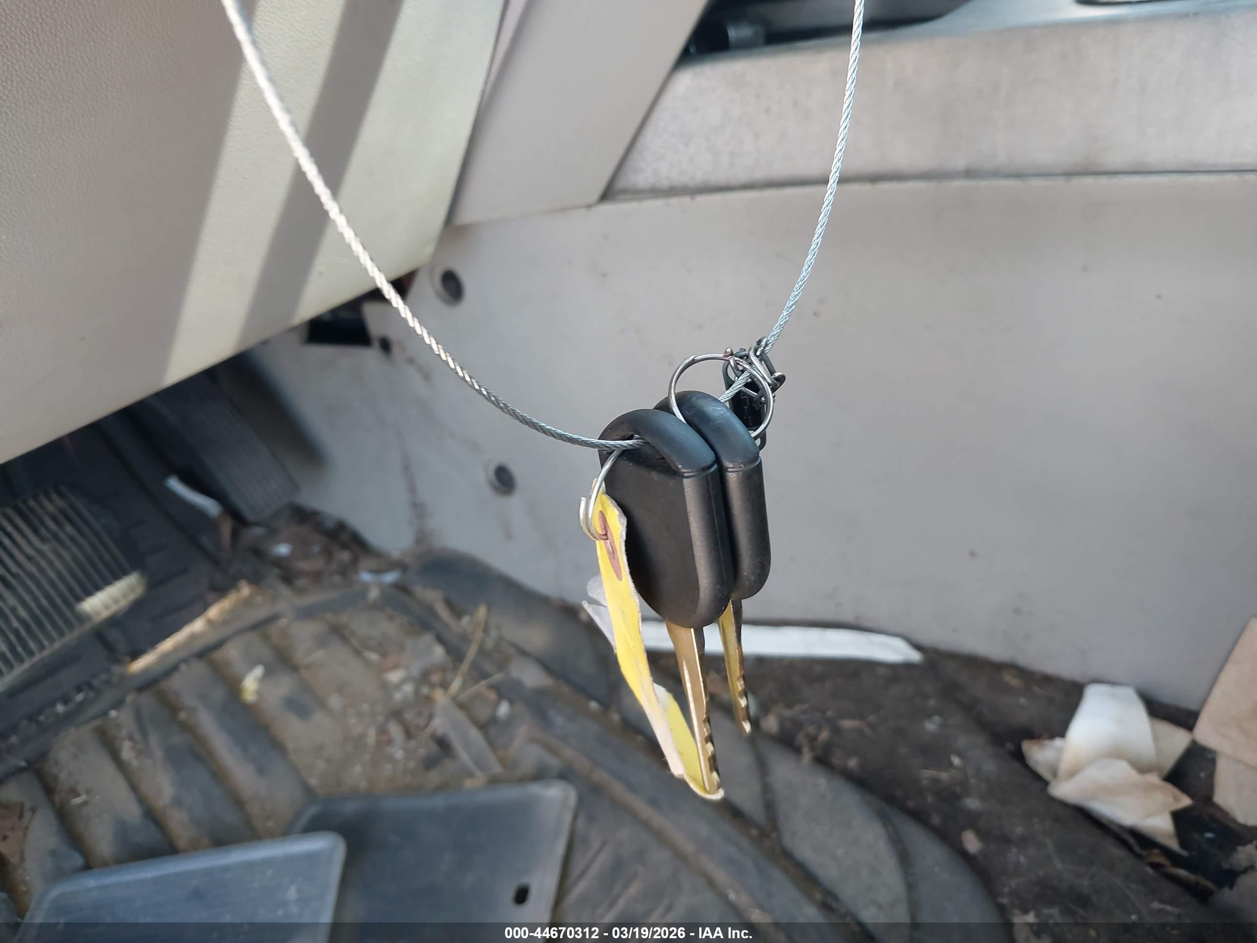 FORD ESCAPE image 11