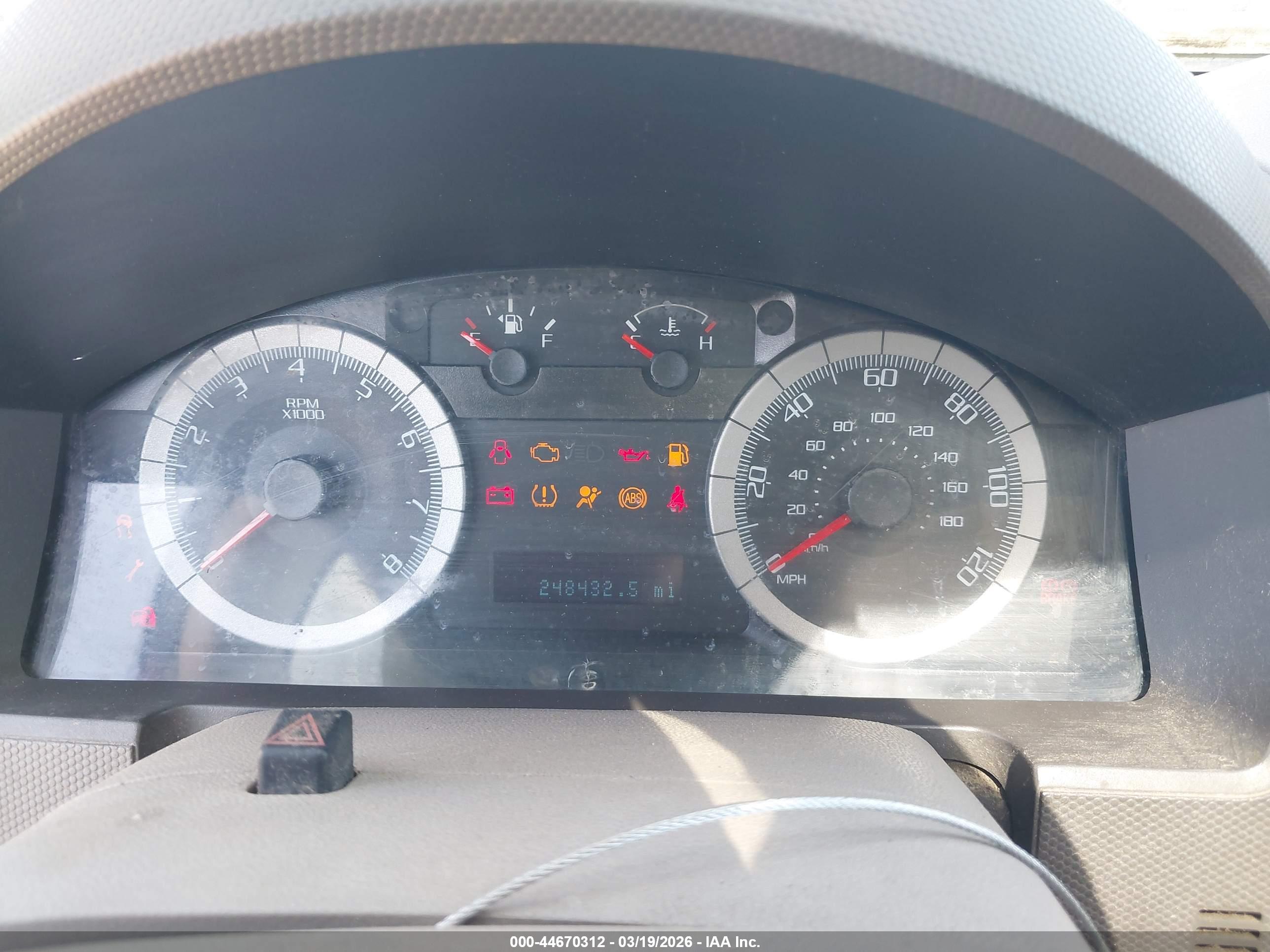 FORD ESCAPE image 7