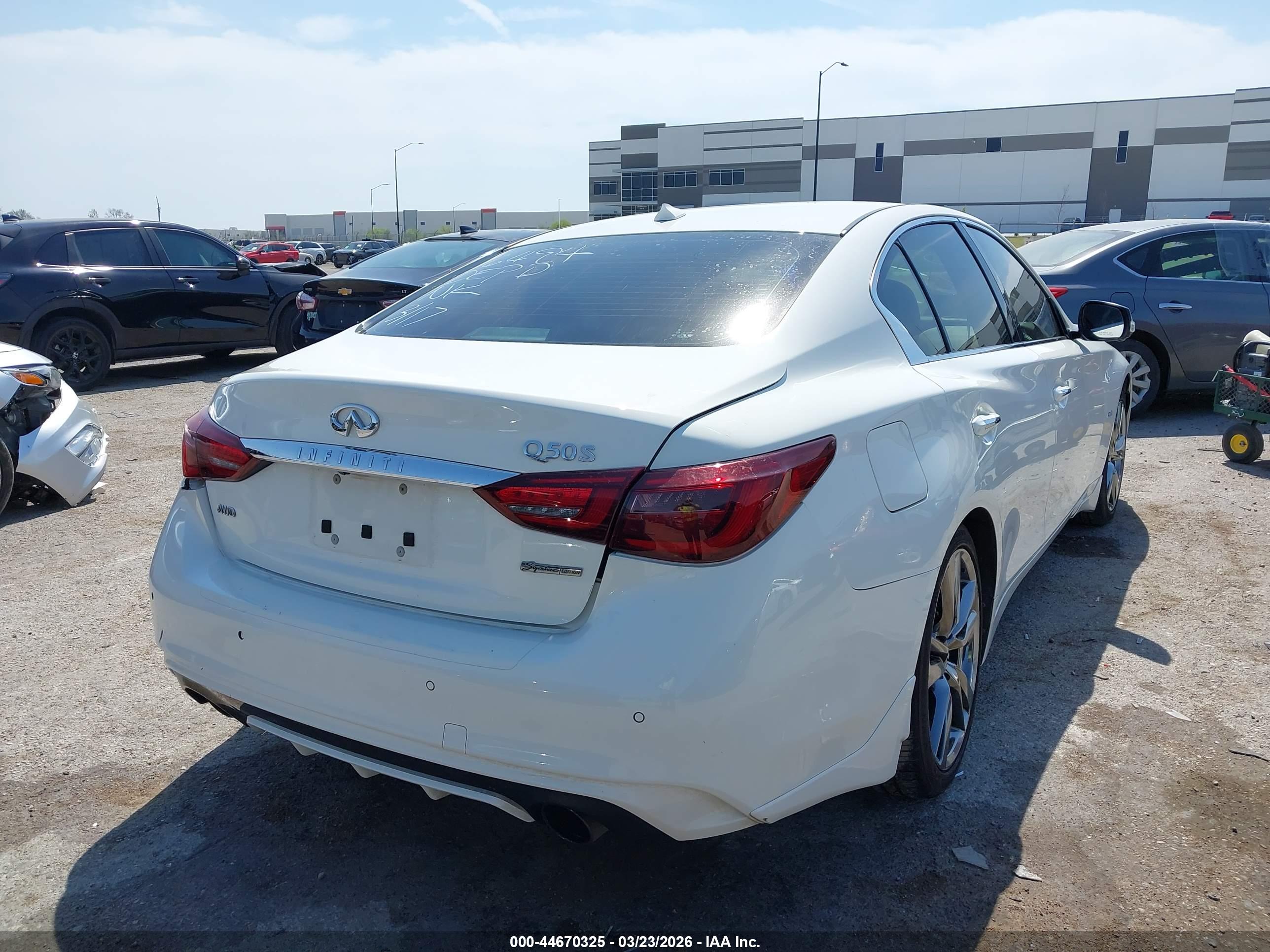 INFINITI Q50 image 4