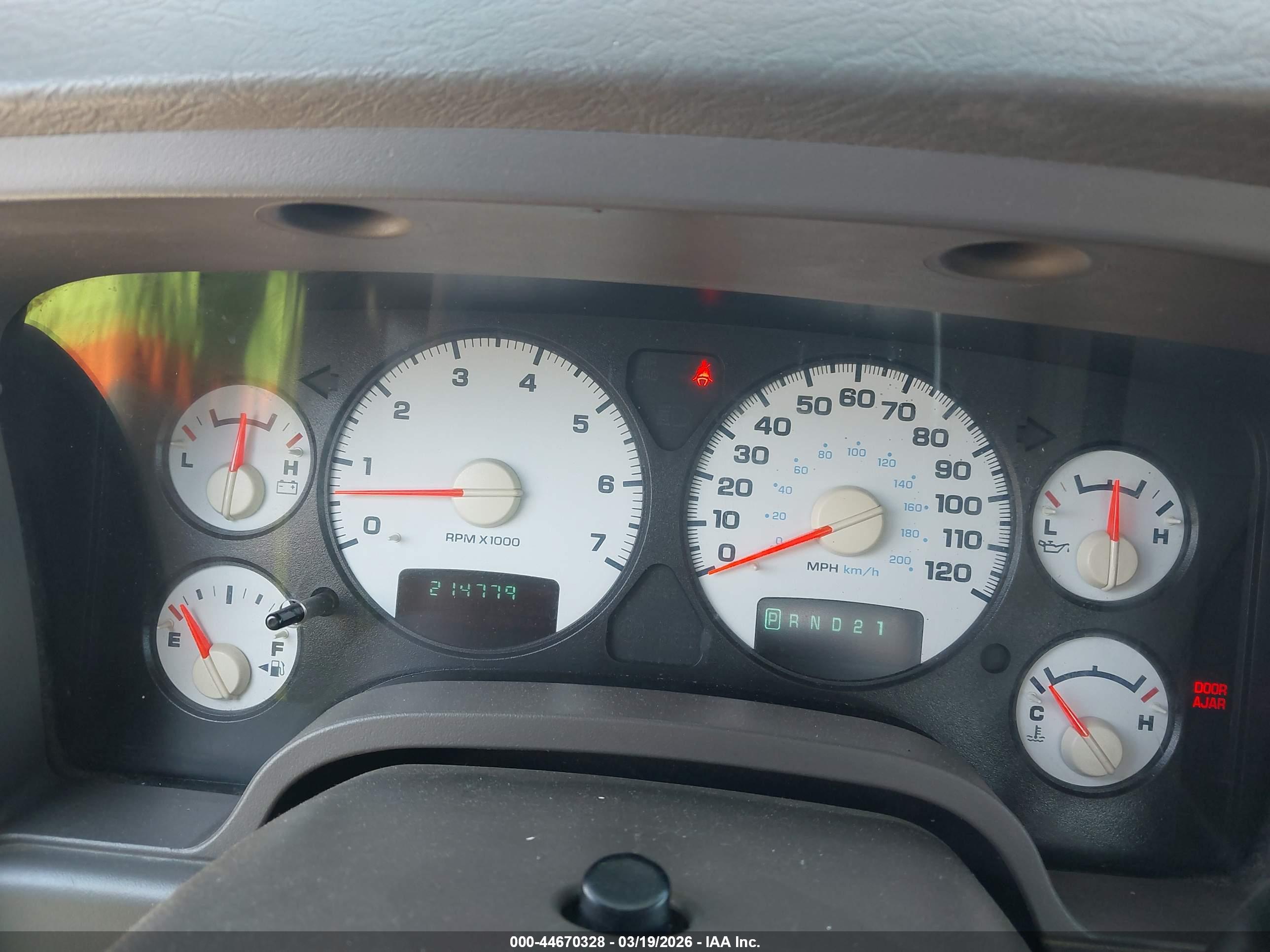 DODGE RAM image 7