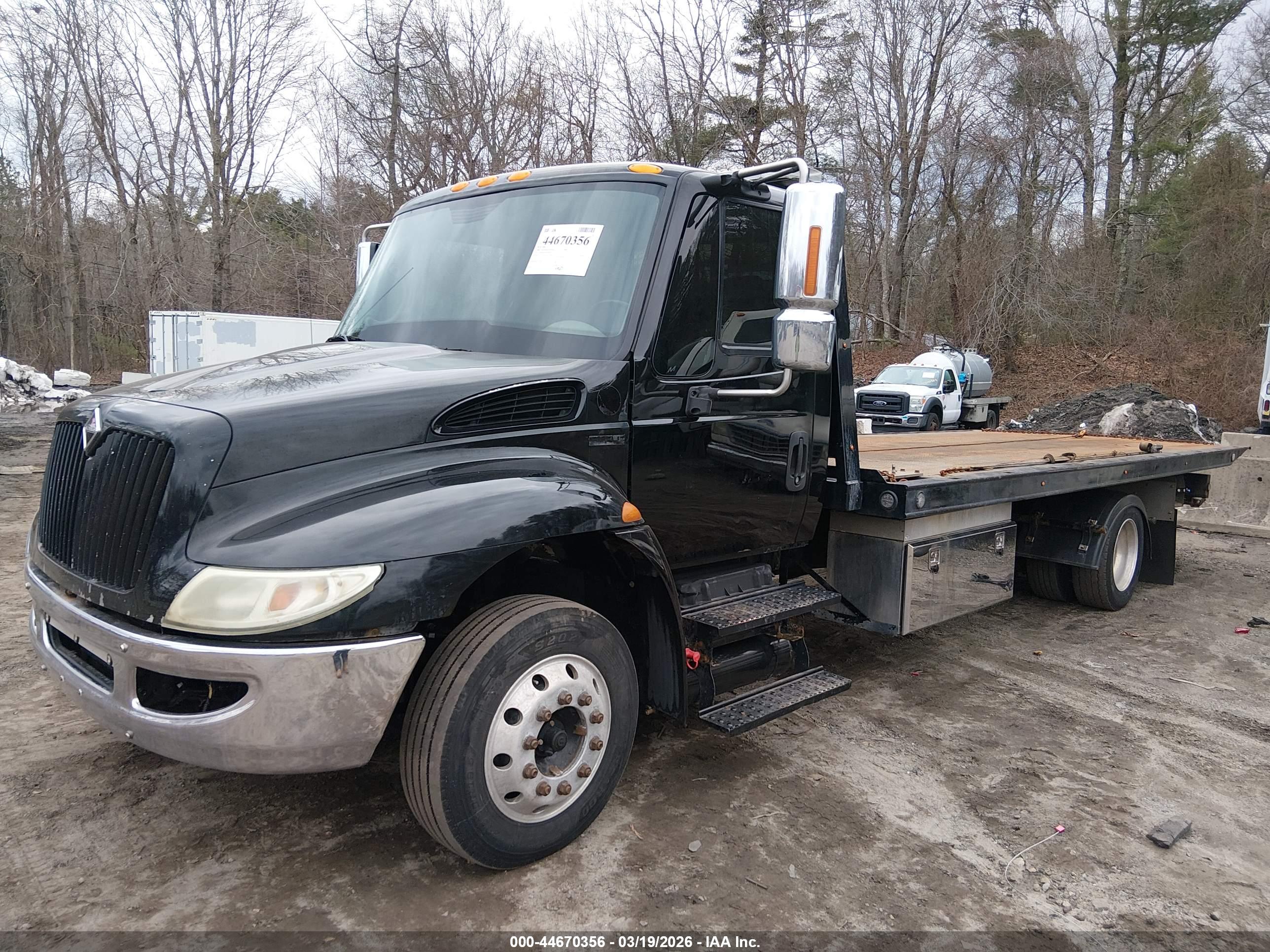 INTERNATIONAL 4000 image 2