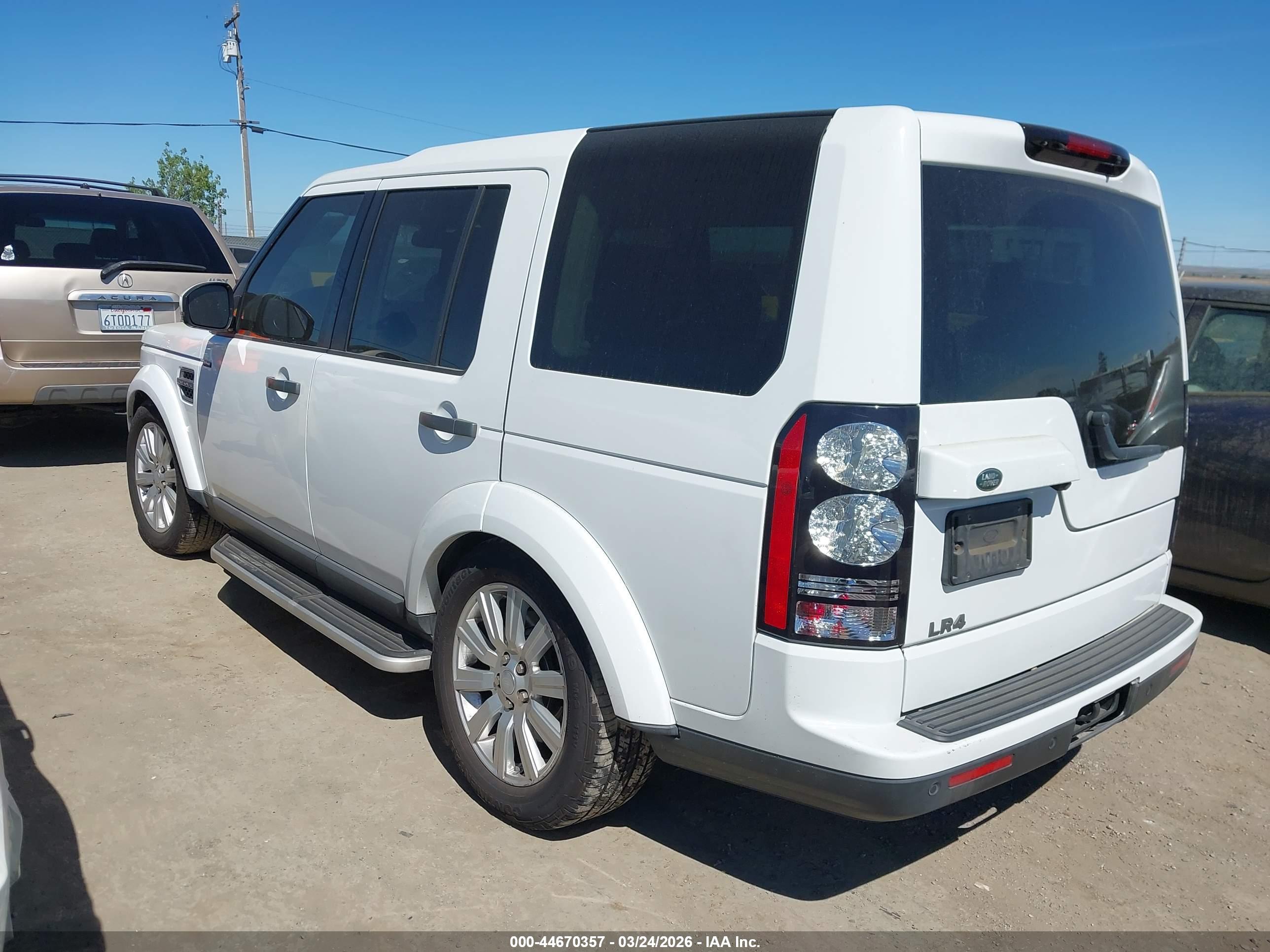 LAND ROVER image 3
