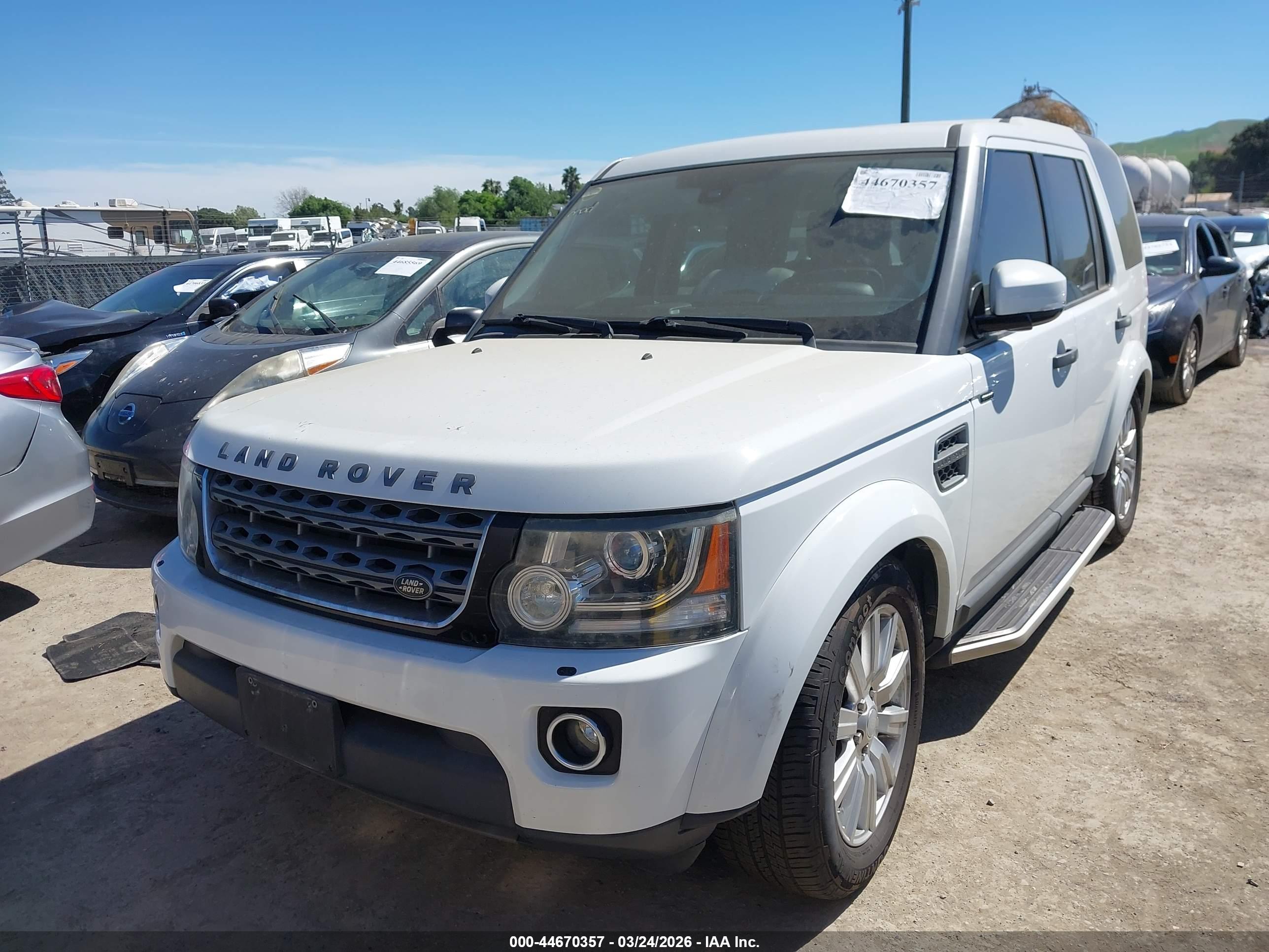 LAND ROVER image 6