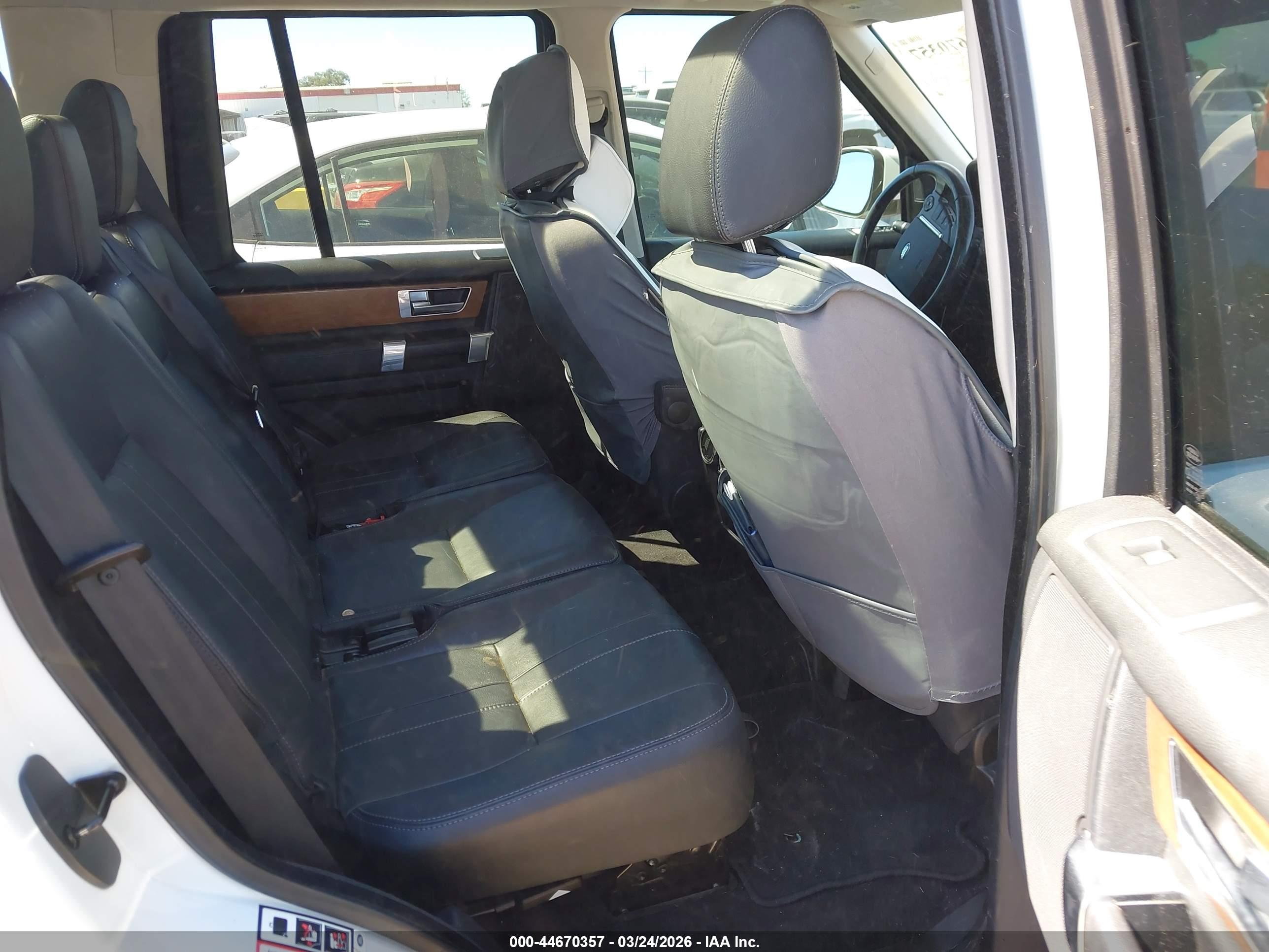 LAND ROVER image 8
