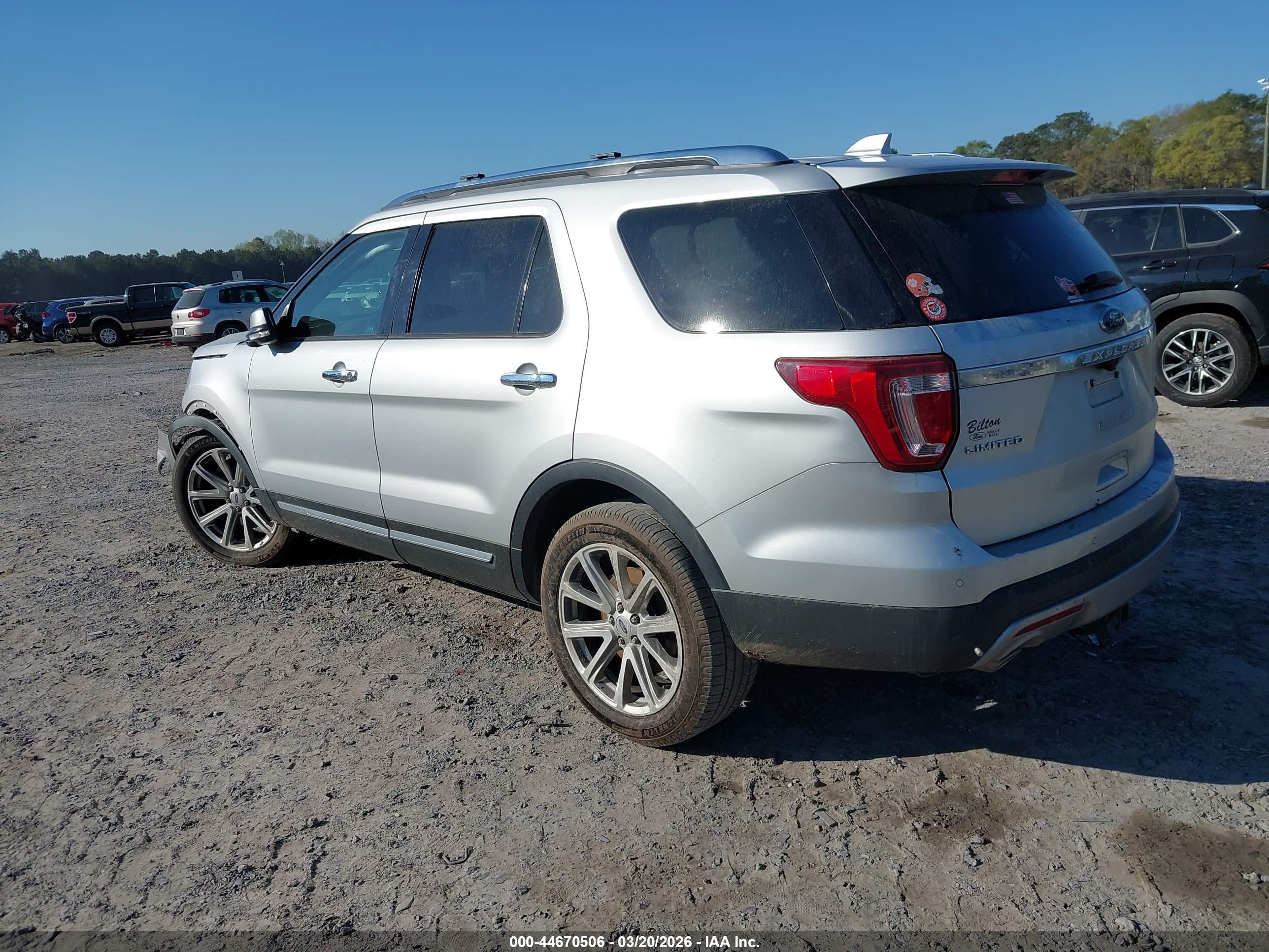 FORD EXPLORER image 3