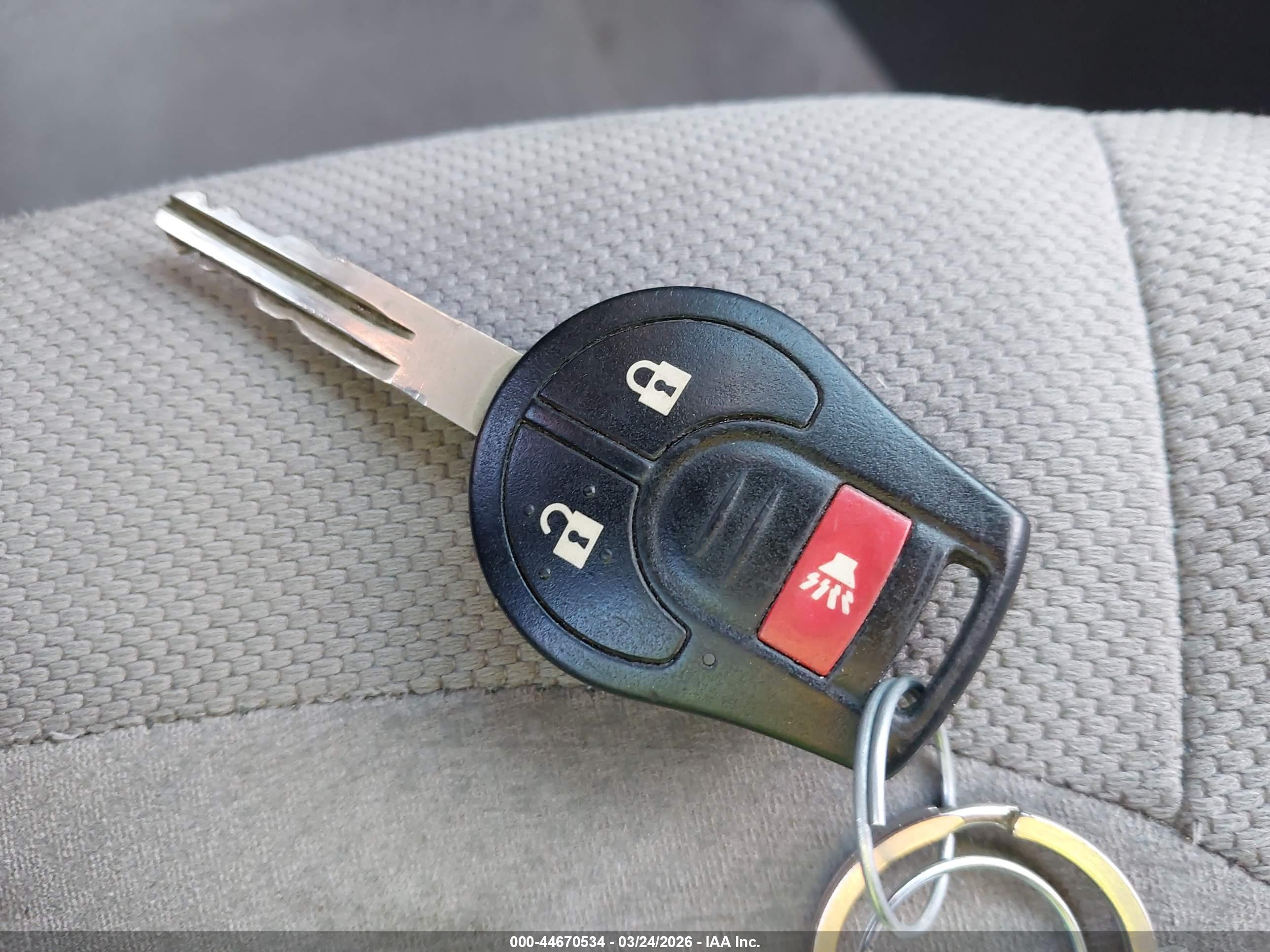 NISSAN ROGUE image 11