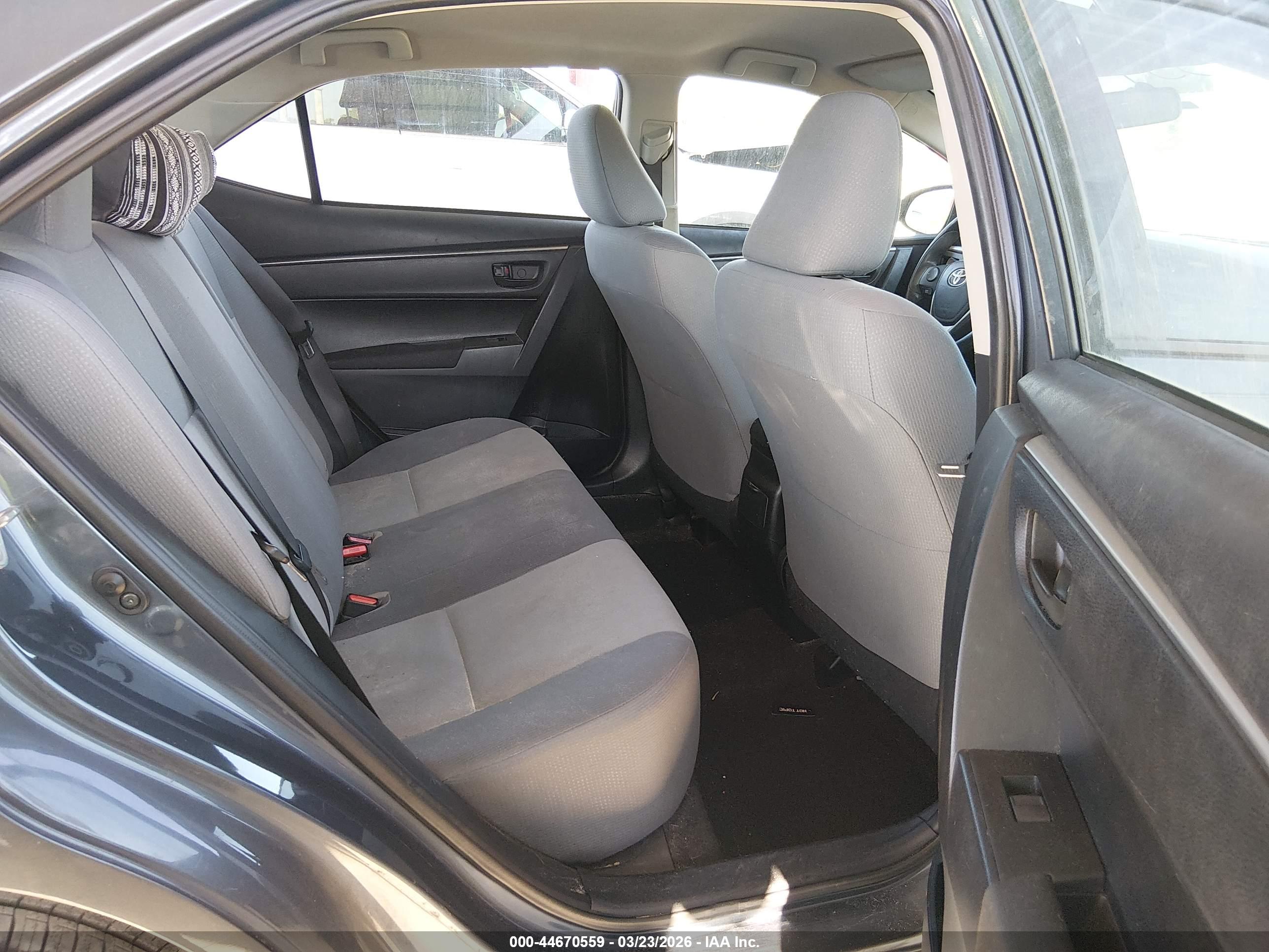 TOYOTA COROLLA image 8