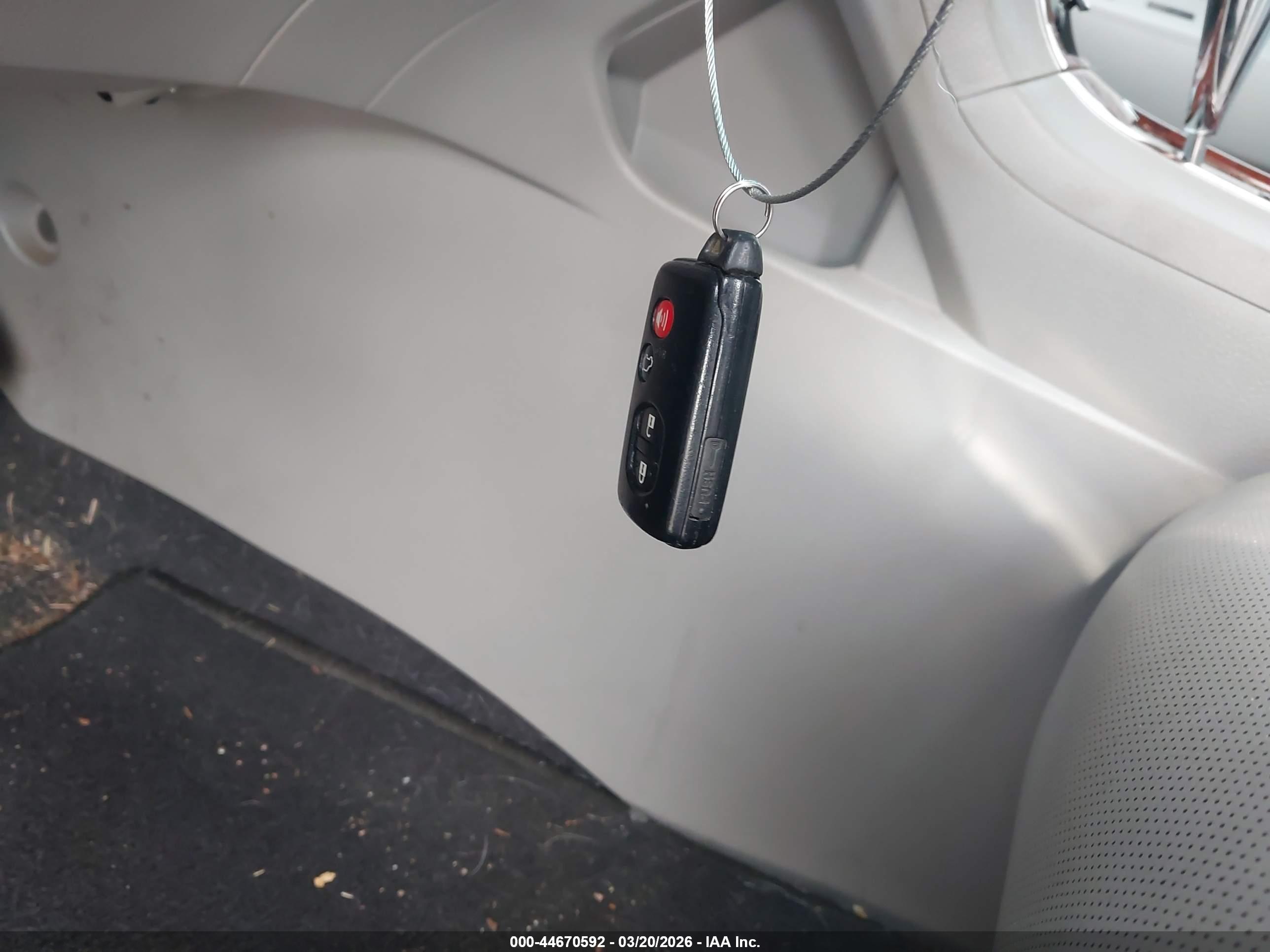 TOYOTA HIGHLANDER image 11