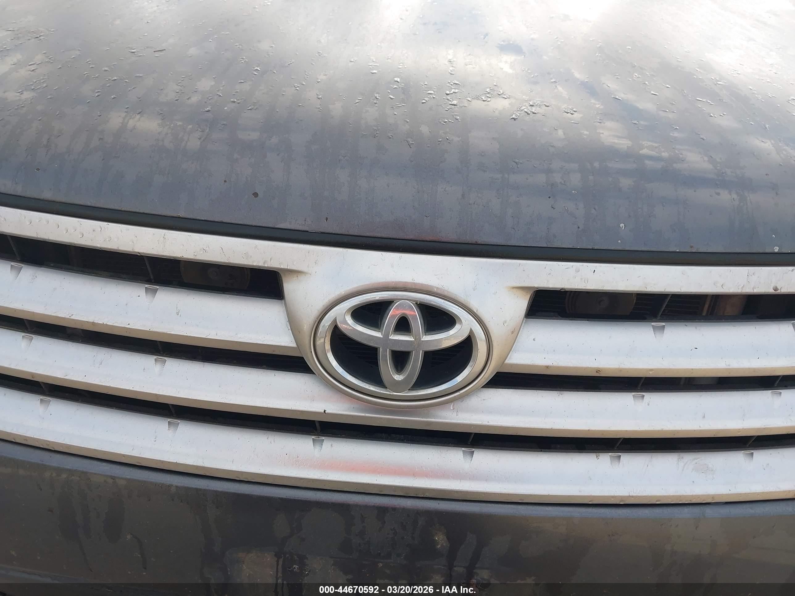 TOYOTA HIGHLANDER image 6