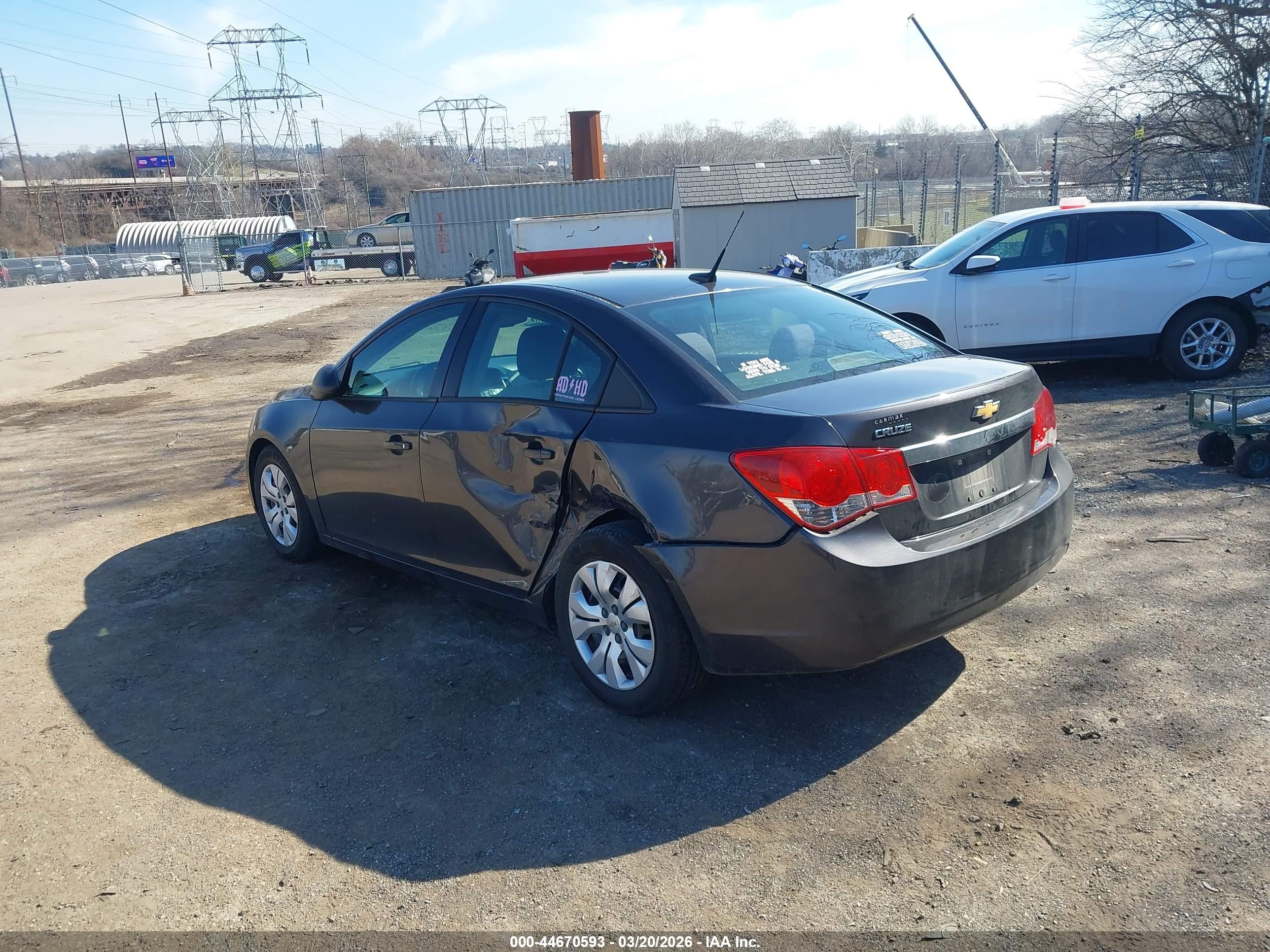 CHEVROLET CRUZE image 3