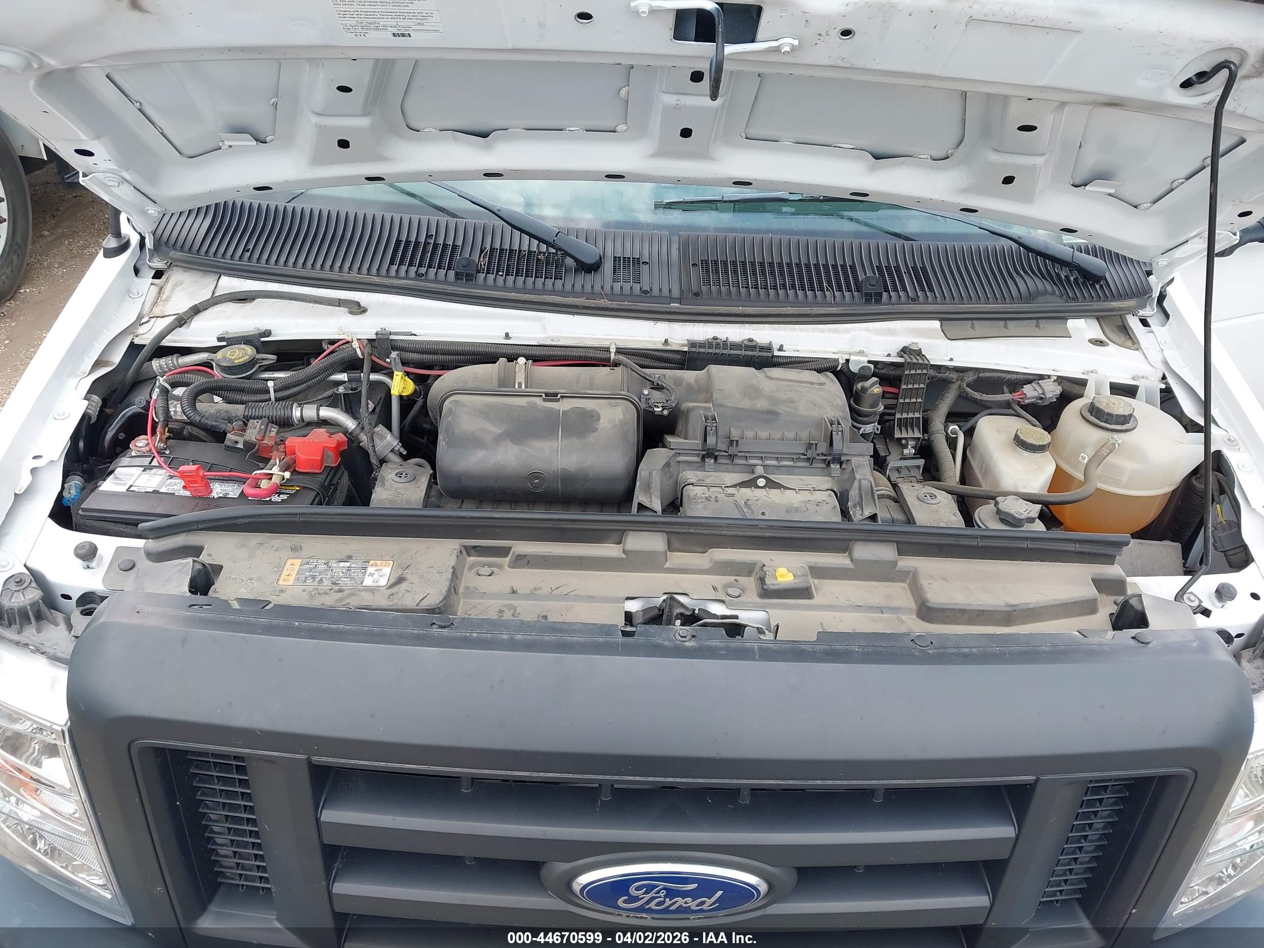 FORD E-450 image 10
