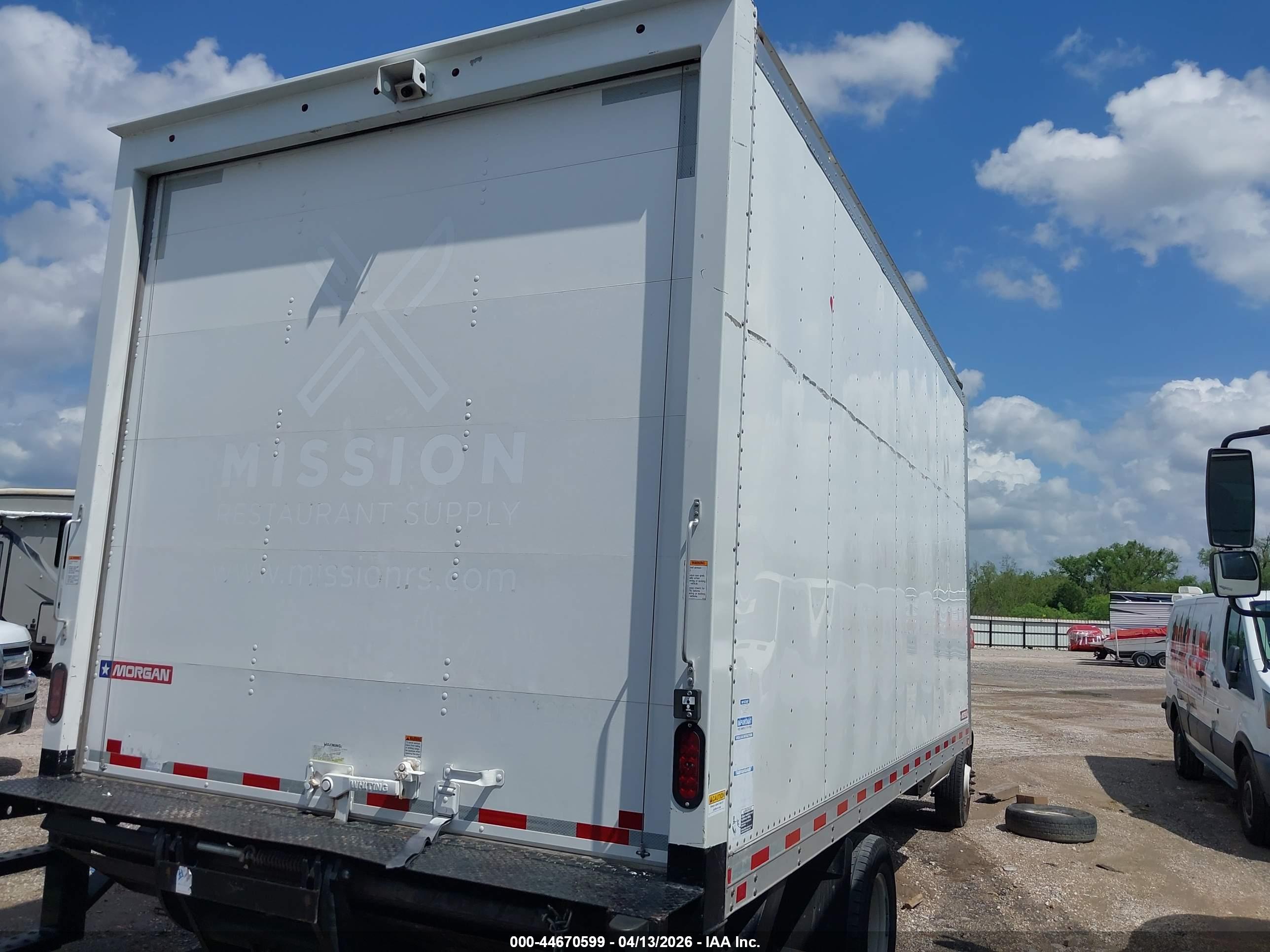 FORD E-450 image 4