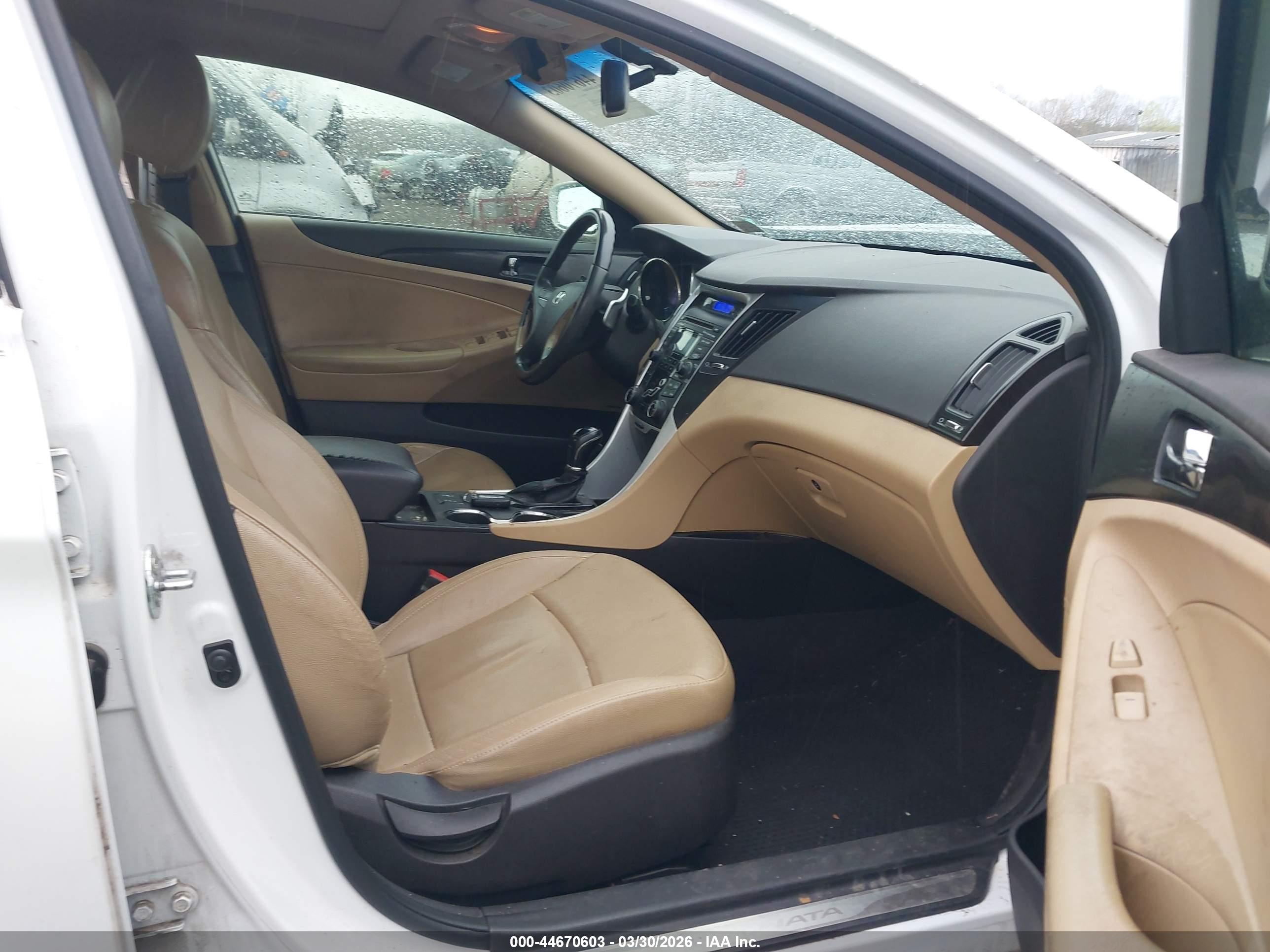 HYUNDAI SONATA image 5
