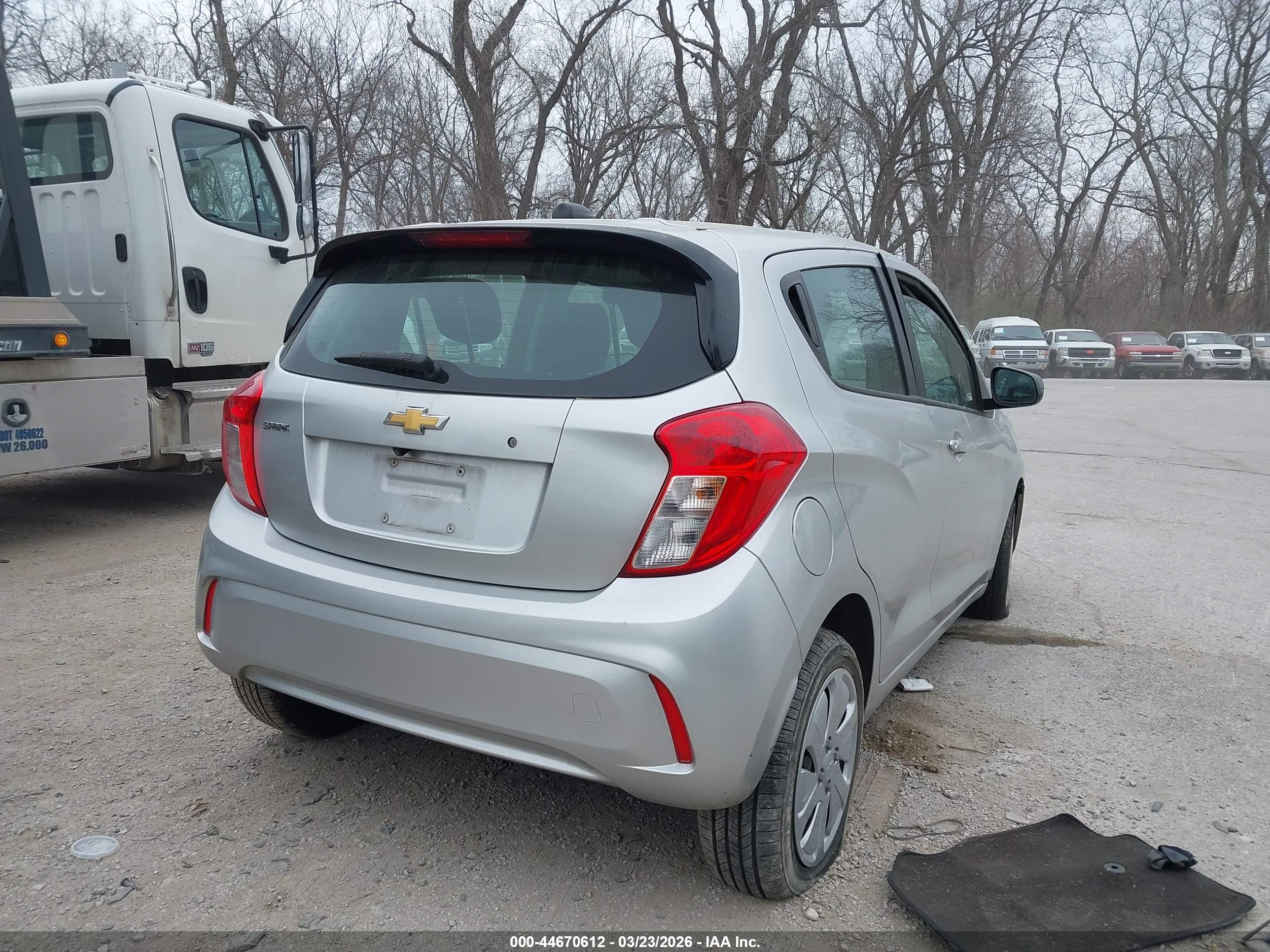 CHEVROLET SPARK image 4