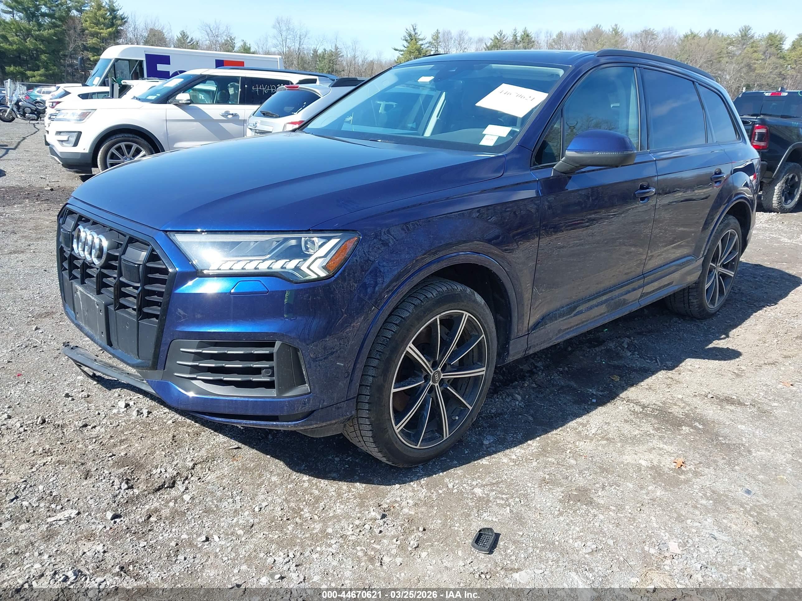 AUDI Q7 image 2