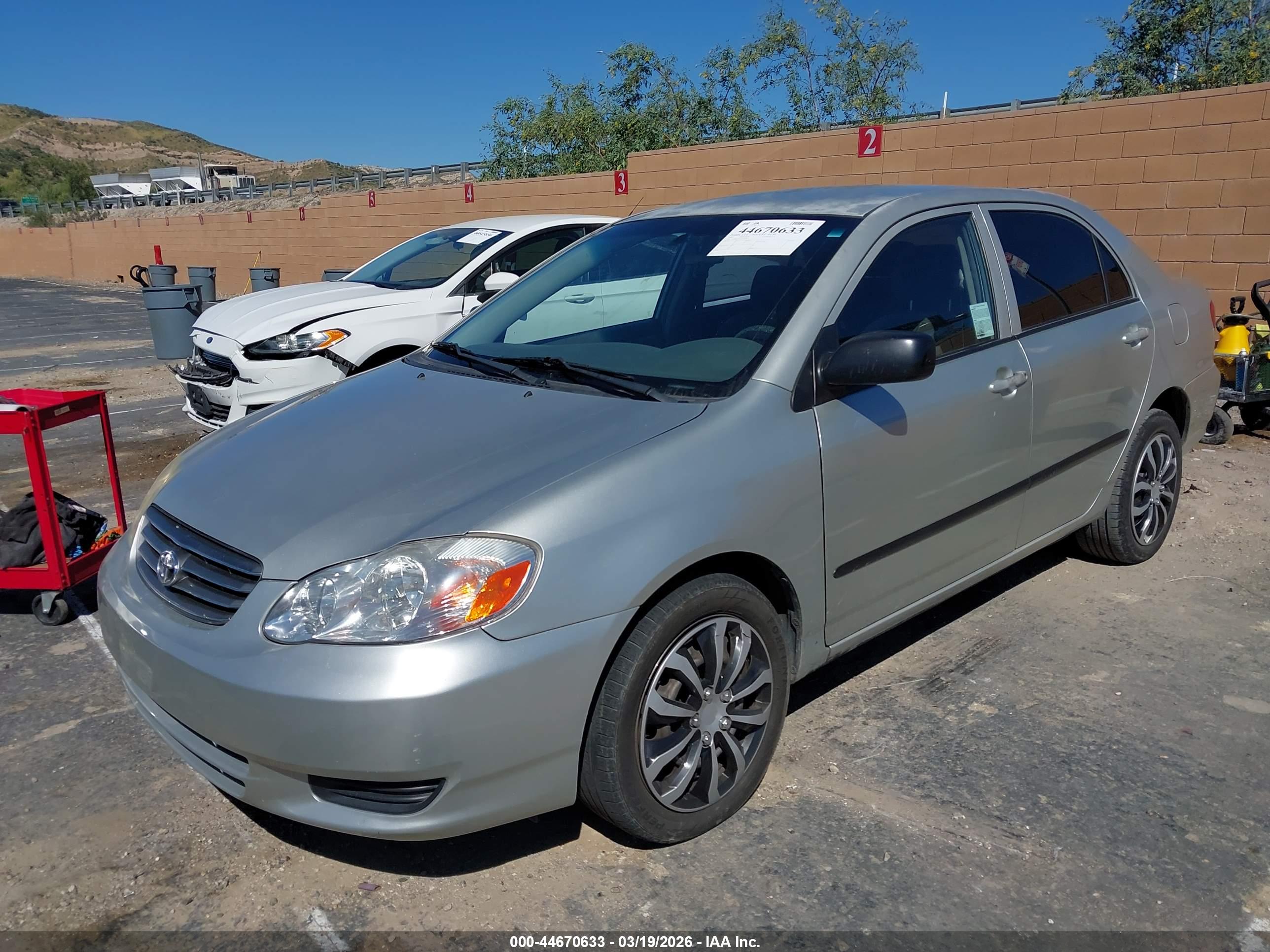 TOYOTA COROLLA image 2