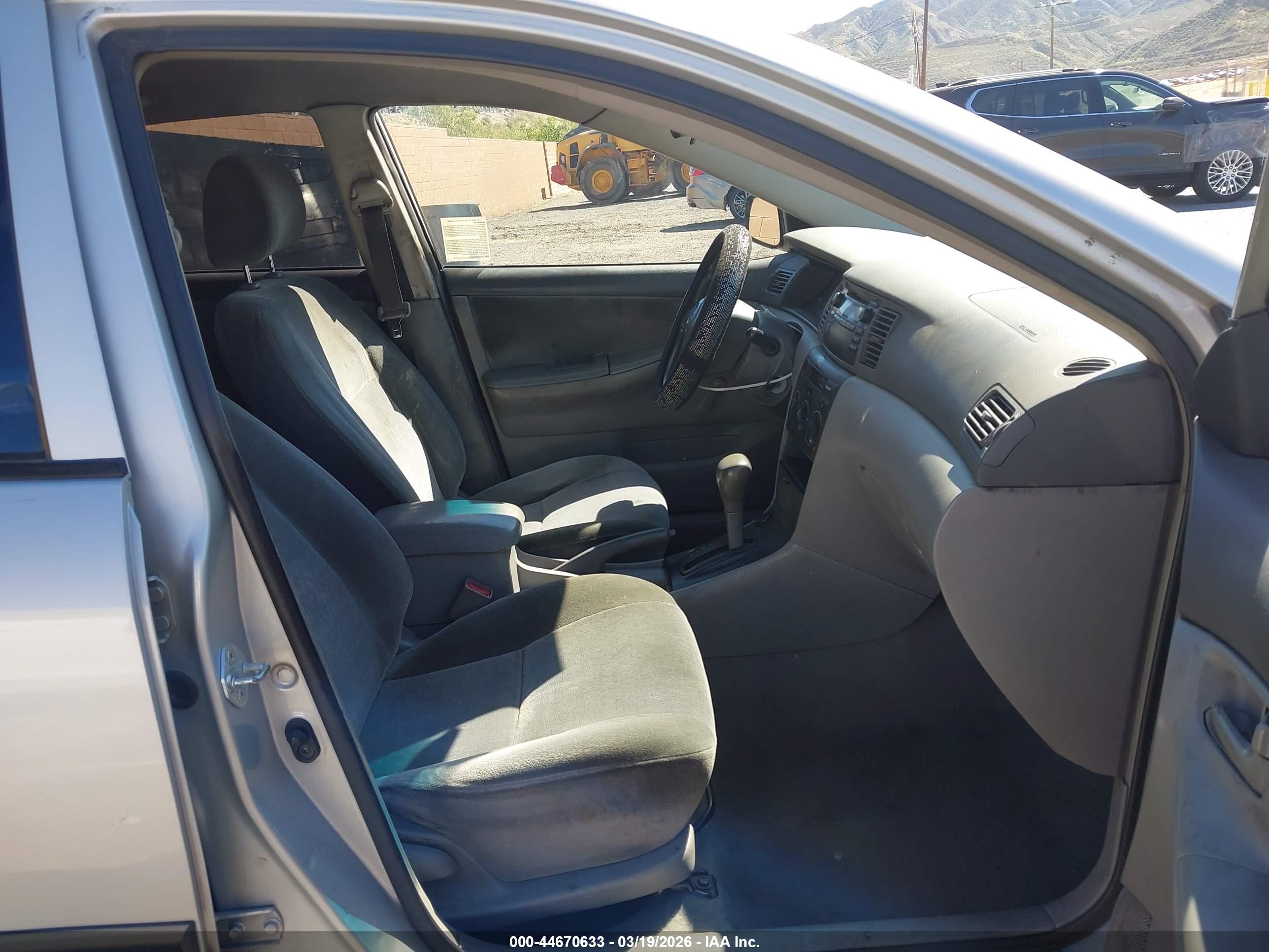 TOYOTA COROLLA image 5