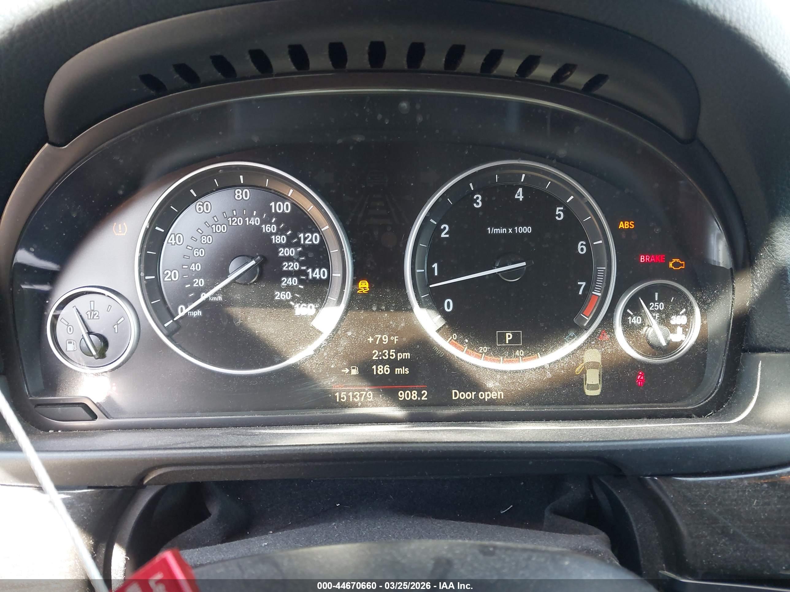 BMW 528I image 7