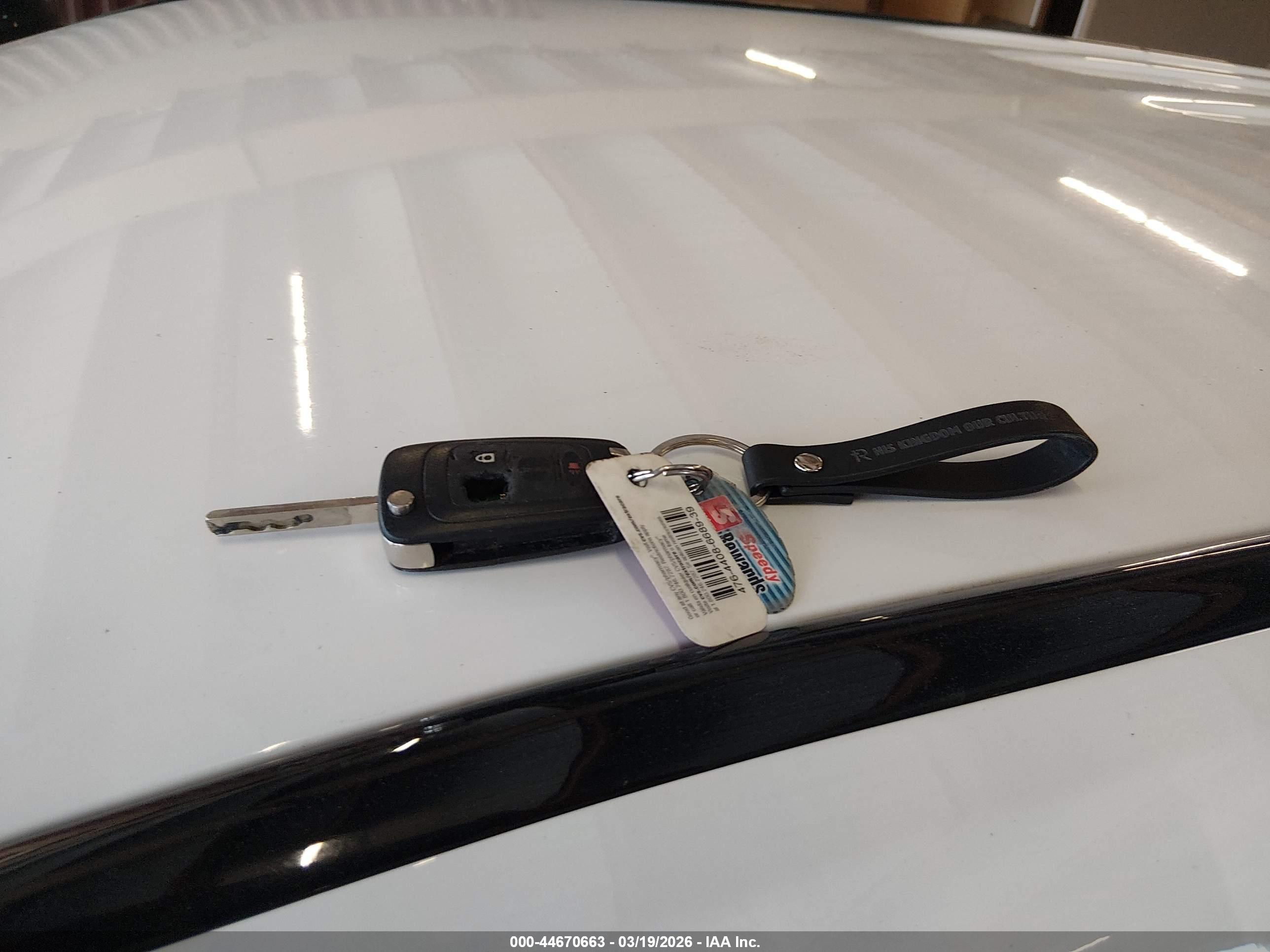 CHEVROLET EQUINOX image 11